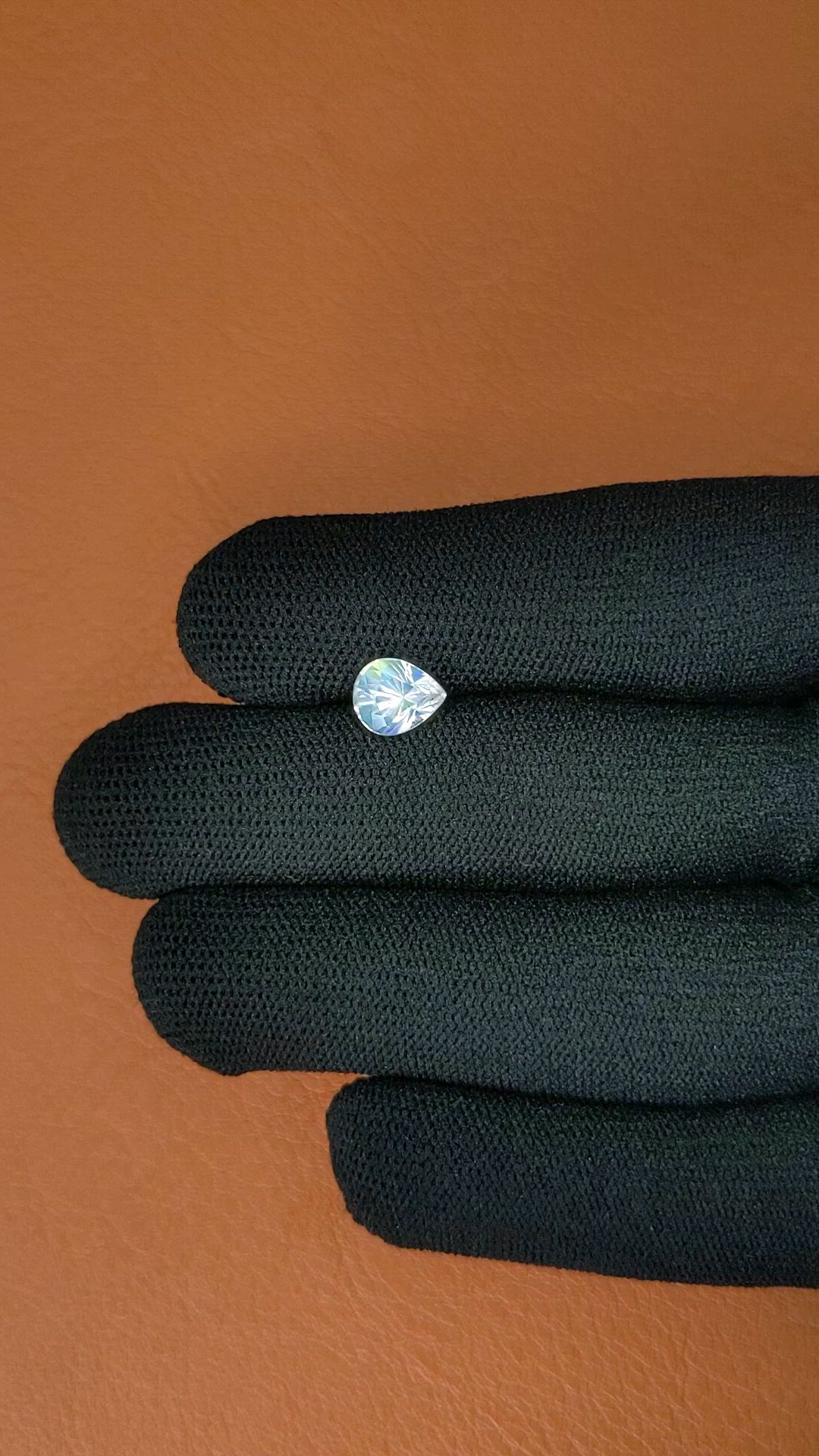 1.33 Ct. Rainbow Moonstone from Ceylon (Sri Lanka) Size Video