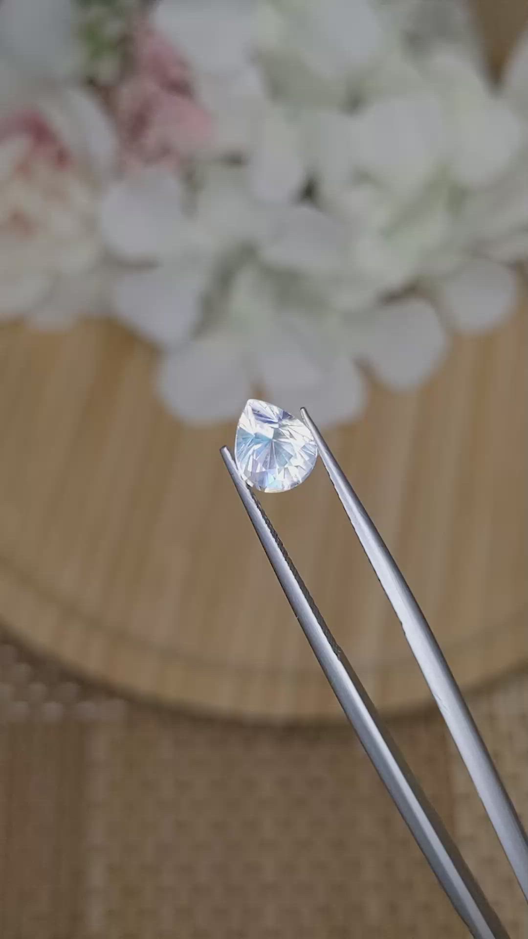 1.33 Ct. Rainbow Moonstone from Ceylon (Sri Lanka) Size Video