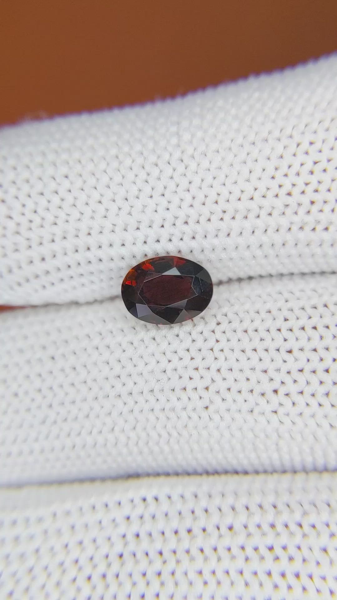 1.21 Ct. Brownish Orange Zircon from Ceylon (Sri Lanka) Size Video