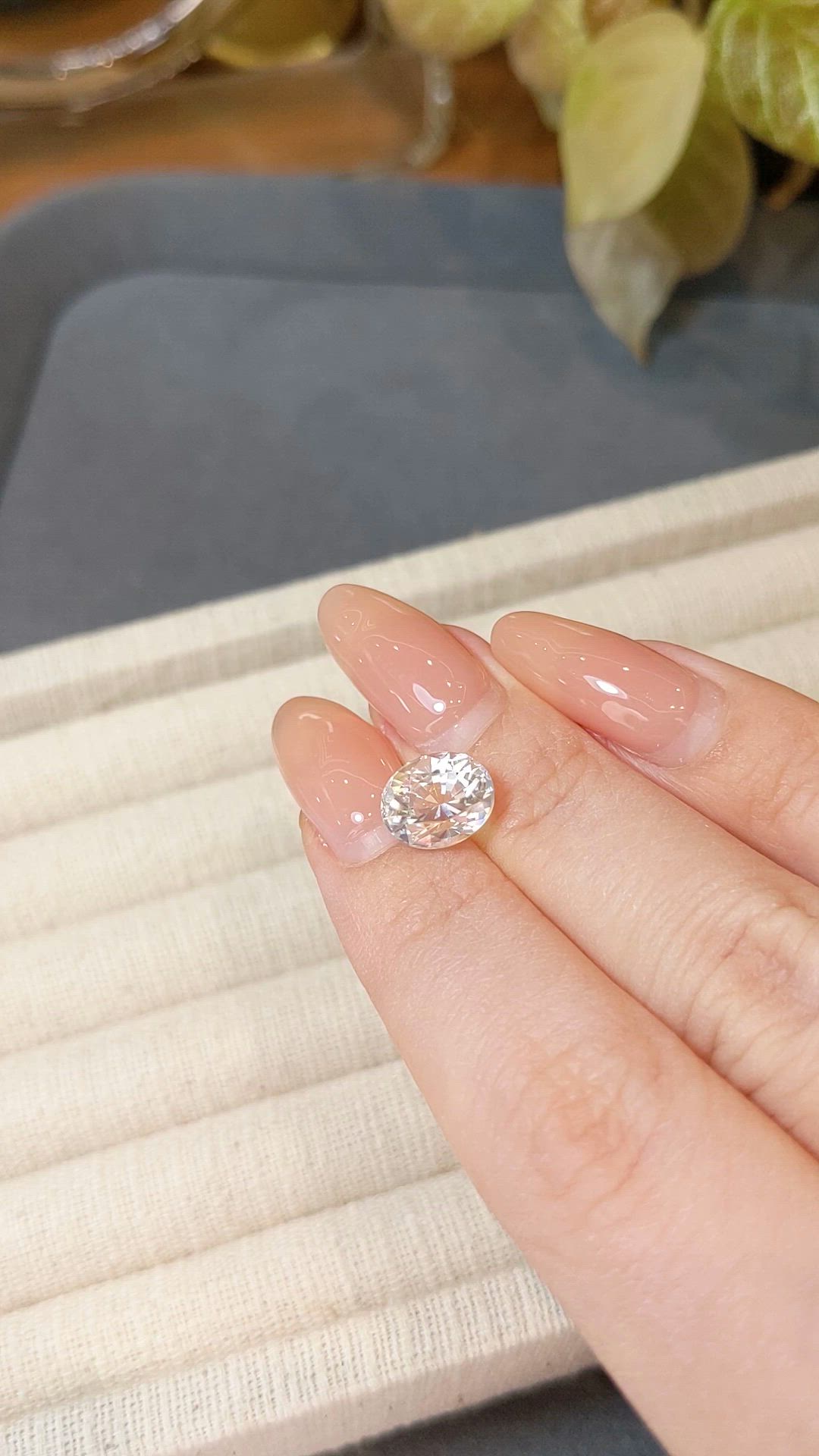 2.81 Ct. White Moonstone from Ceylon (Sri Lanka) Size Video