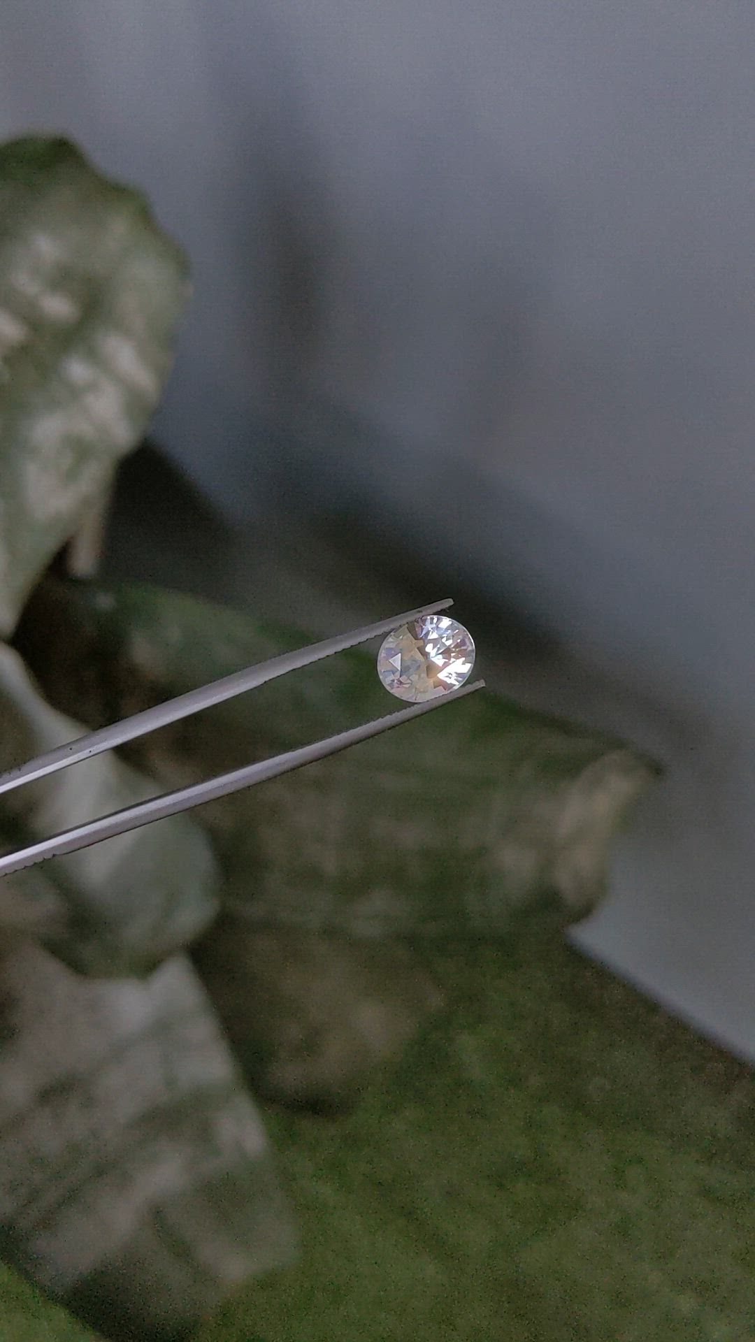 2.75 Ct. White Moonstone from Ceylon (Sri Lanka) Size Video