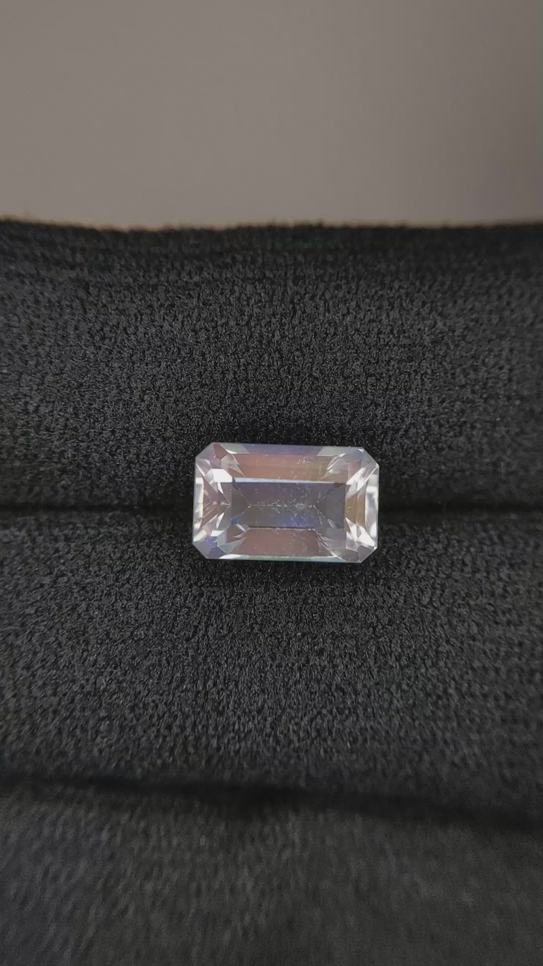 2.80 Ct. White Moonstone from Ceylon (Sri Lanka) Size Video