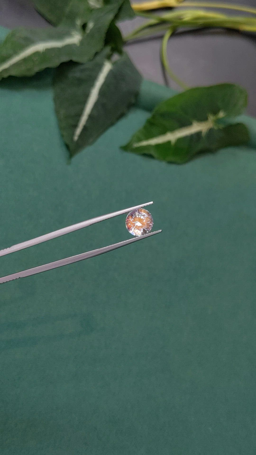2.57 Ct. Rainbow Moonstone from Ceylon (Sri Lanka) Size Video