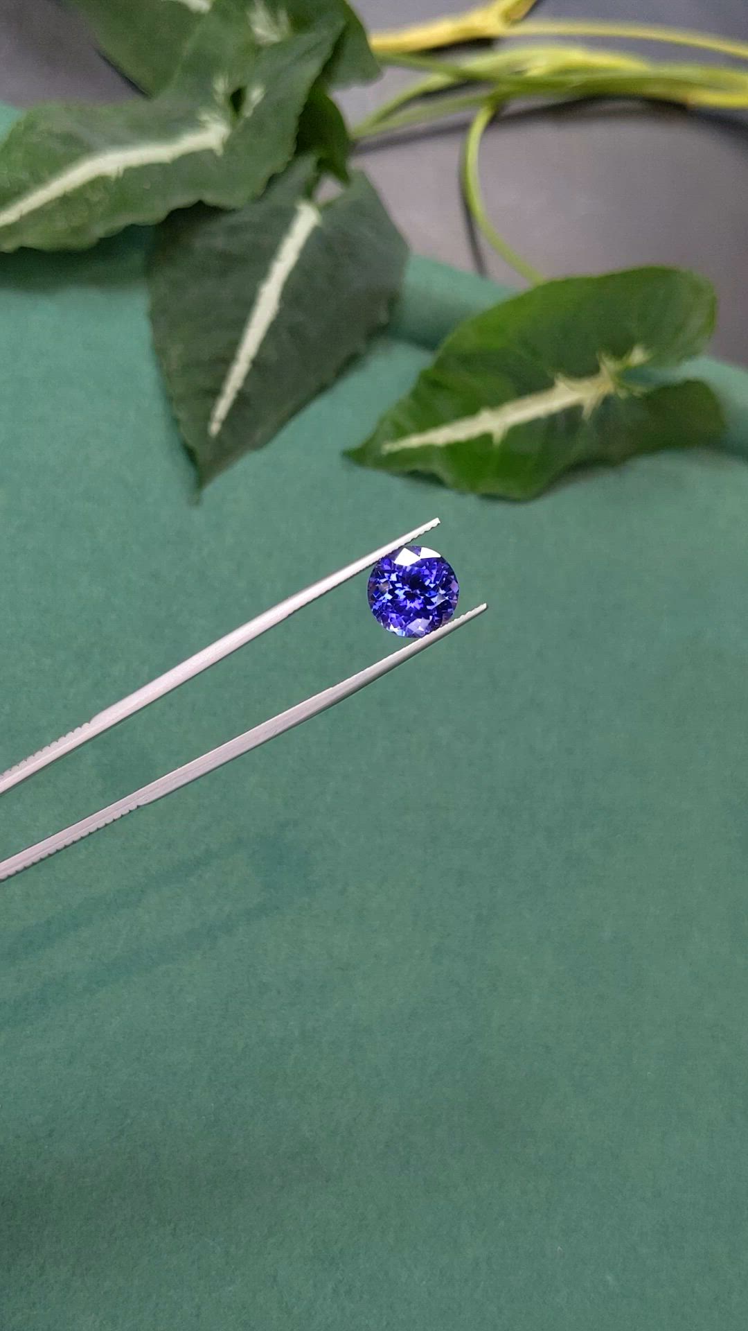 4.89 Ct. Violetish Blue Tanzanite from Tanzania Size Video