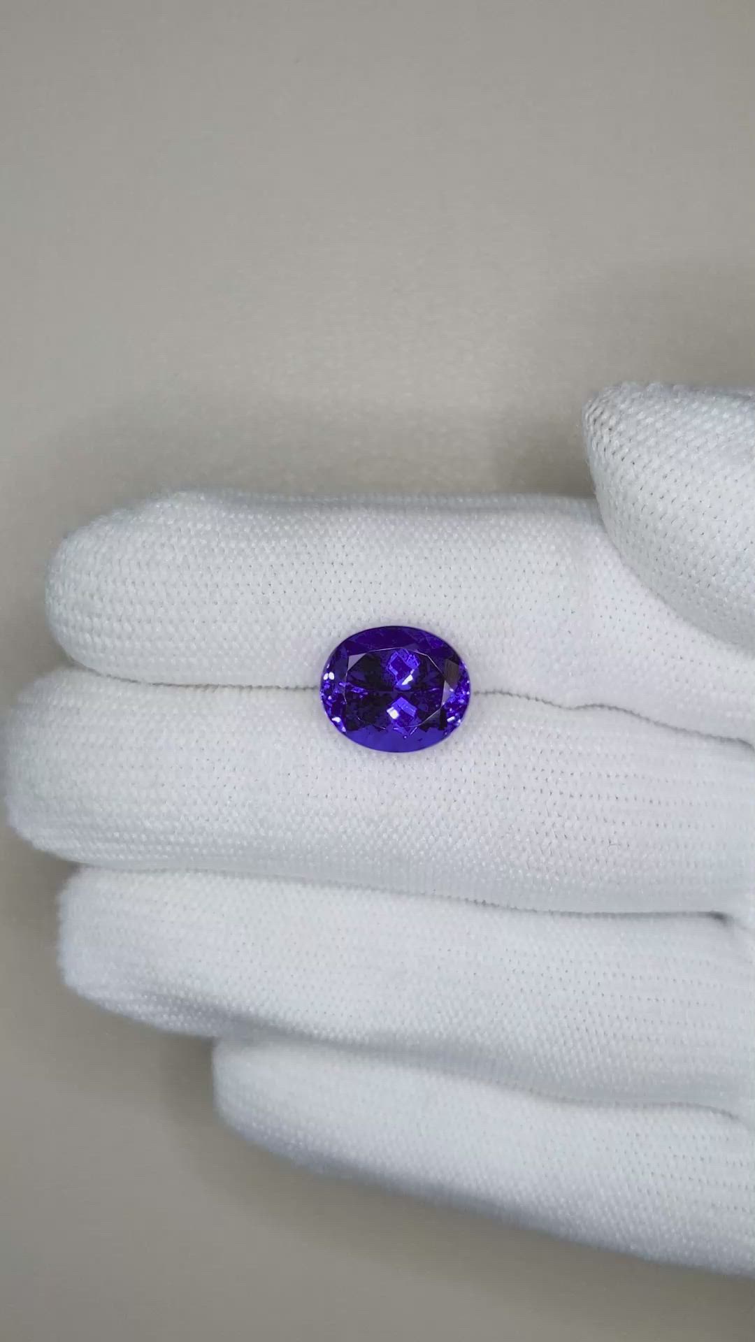 5.70 Ct. Violetish Blue Tanzanite from Tanzania Size Video
