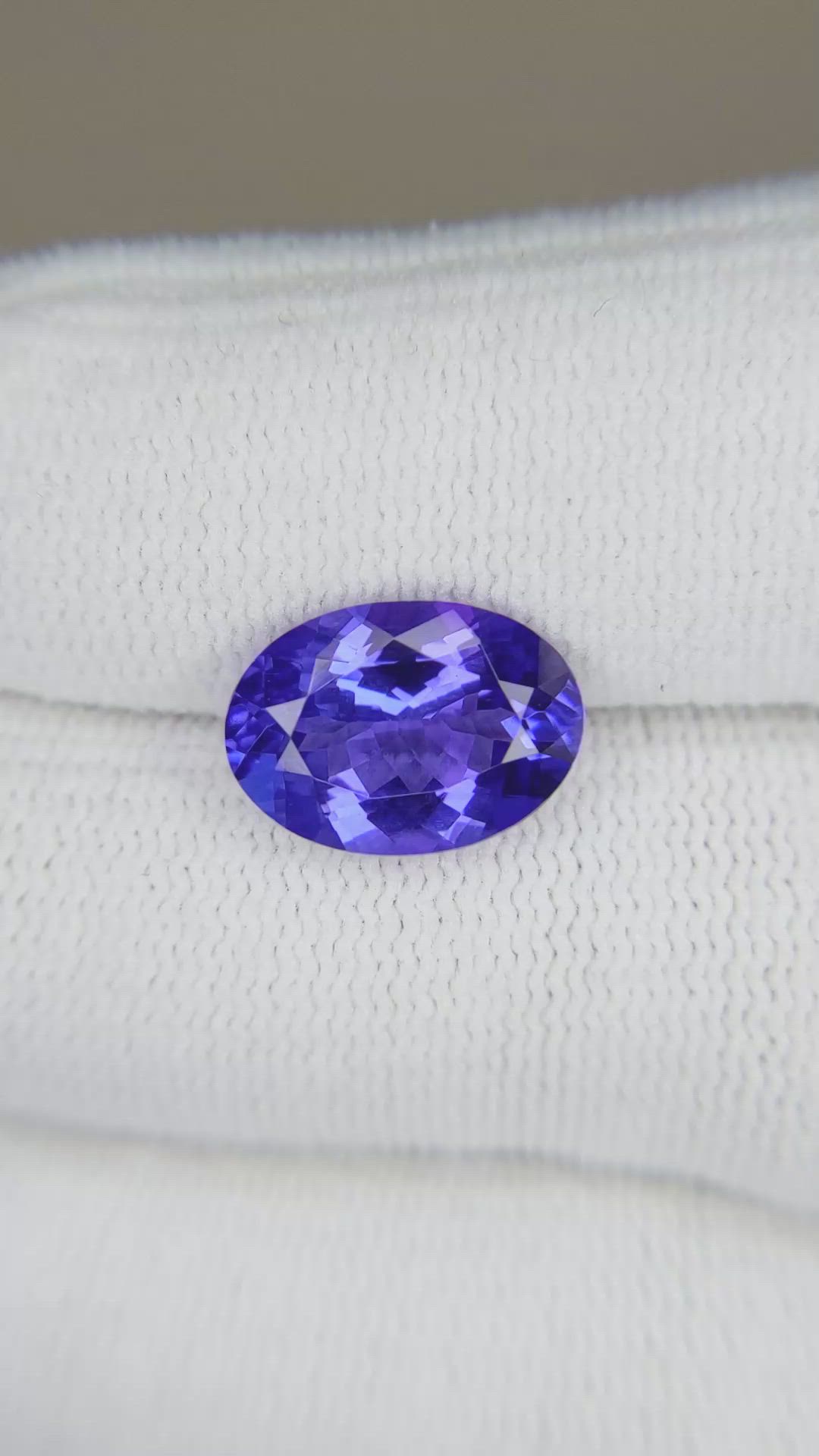 4.58 Ct. Violetish Blue Tanzanite from Tanzania Size Video