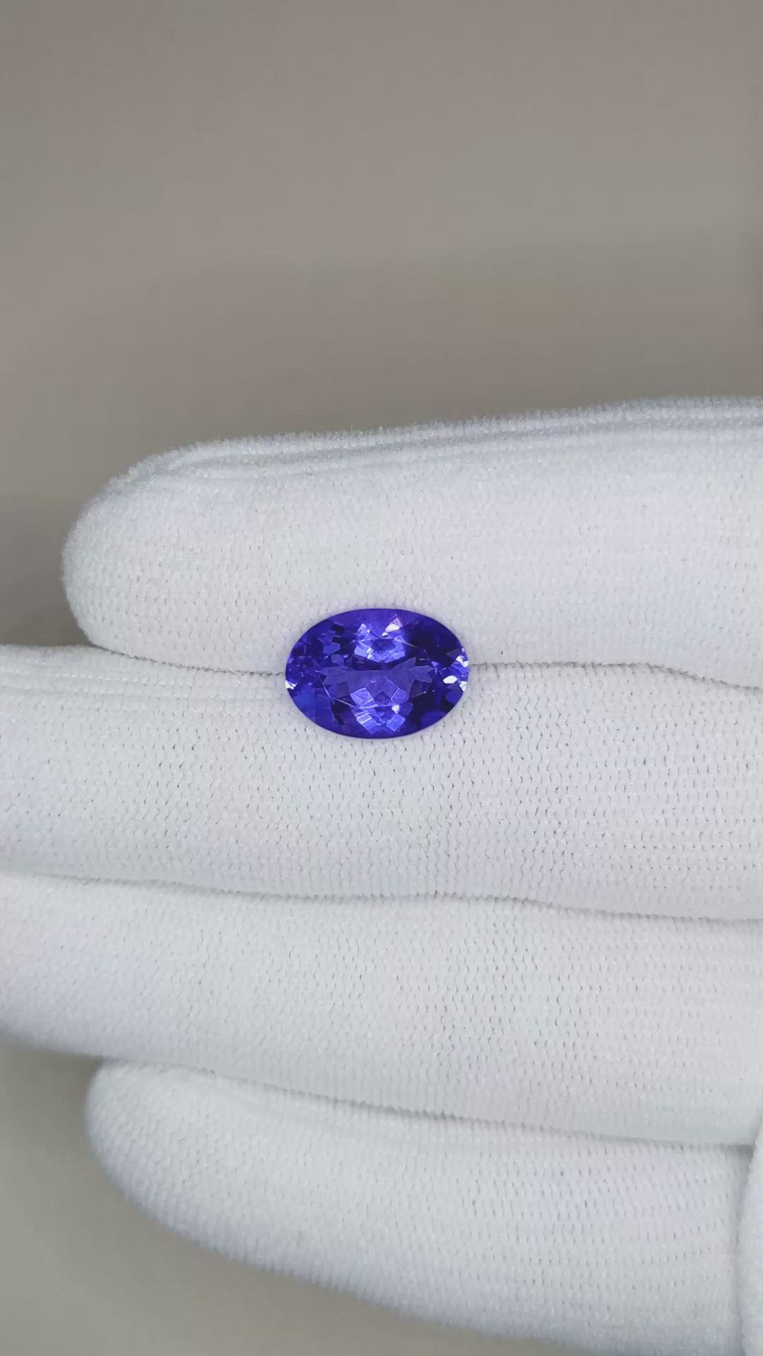 4.58 Ct. Violetish Blue Tanzanite from Tanzania Size Video