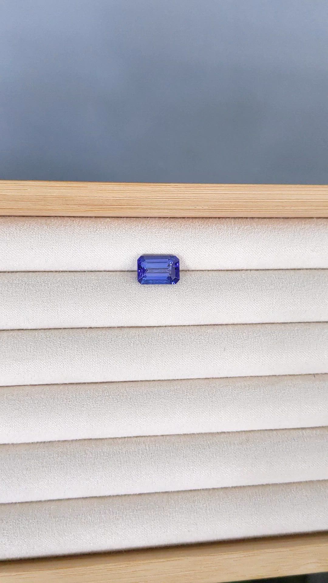 4.63 Ct. Violetish Blue Tanzanite from Tanzania Size Video