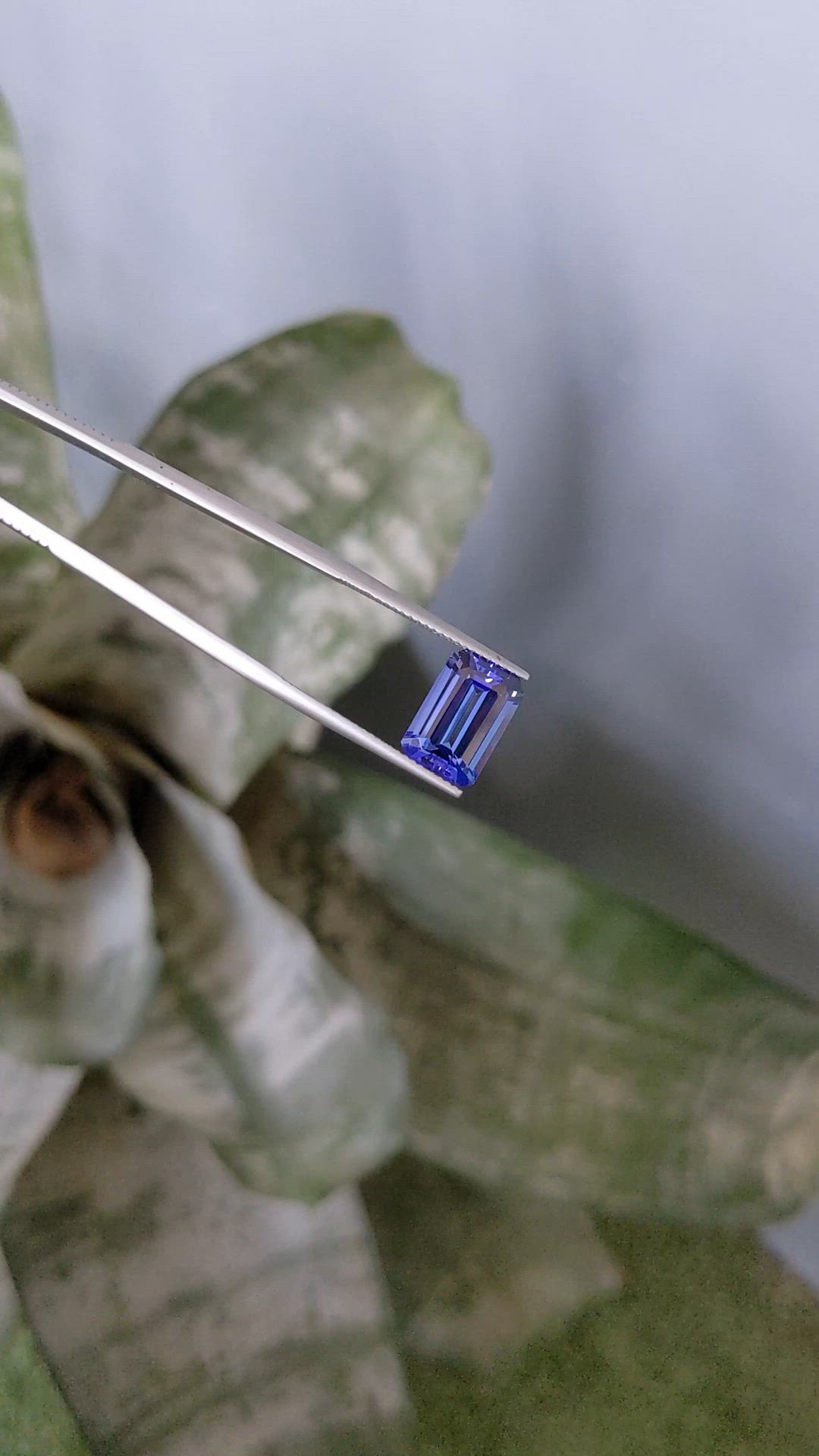 4.63 Ct. Violetish Blue Tanzanite from Tanzania Size Video