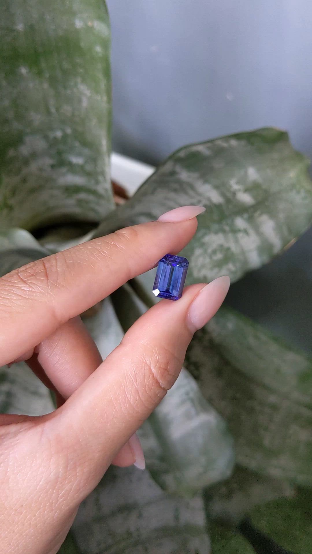 4.63 Ct. Violetish Blue Tanzanite from Tanzania Size Video