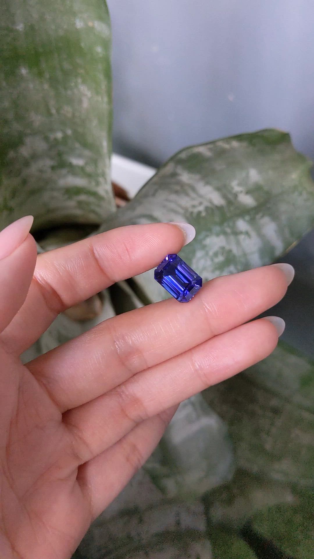 8.48 Ct. Violetish Blue Tanzanite from Tanzania Size Video