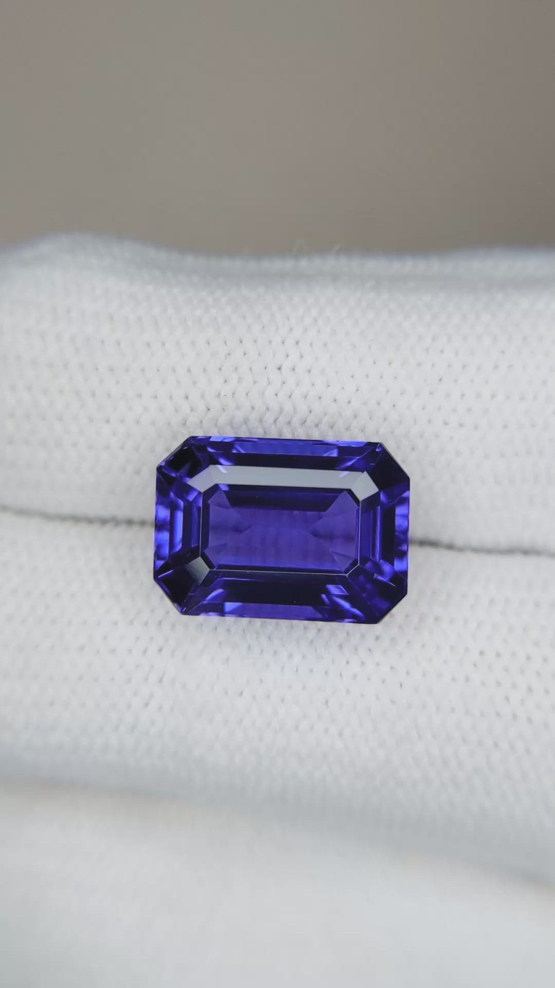 8.48 Ct. Violetish Blue Tanzanite from Tanzania Size Video