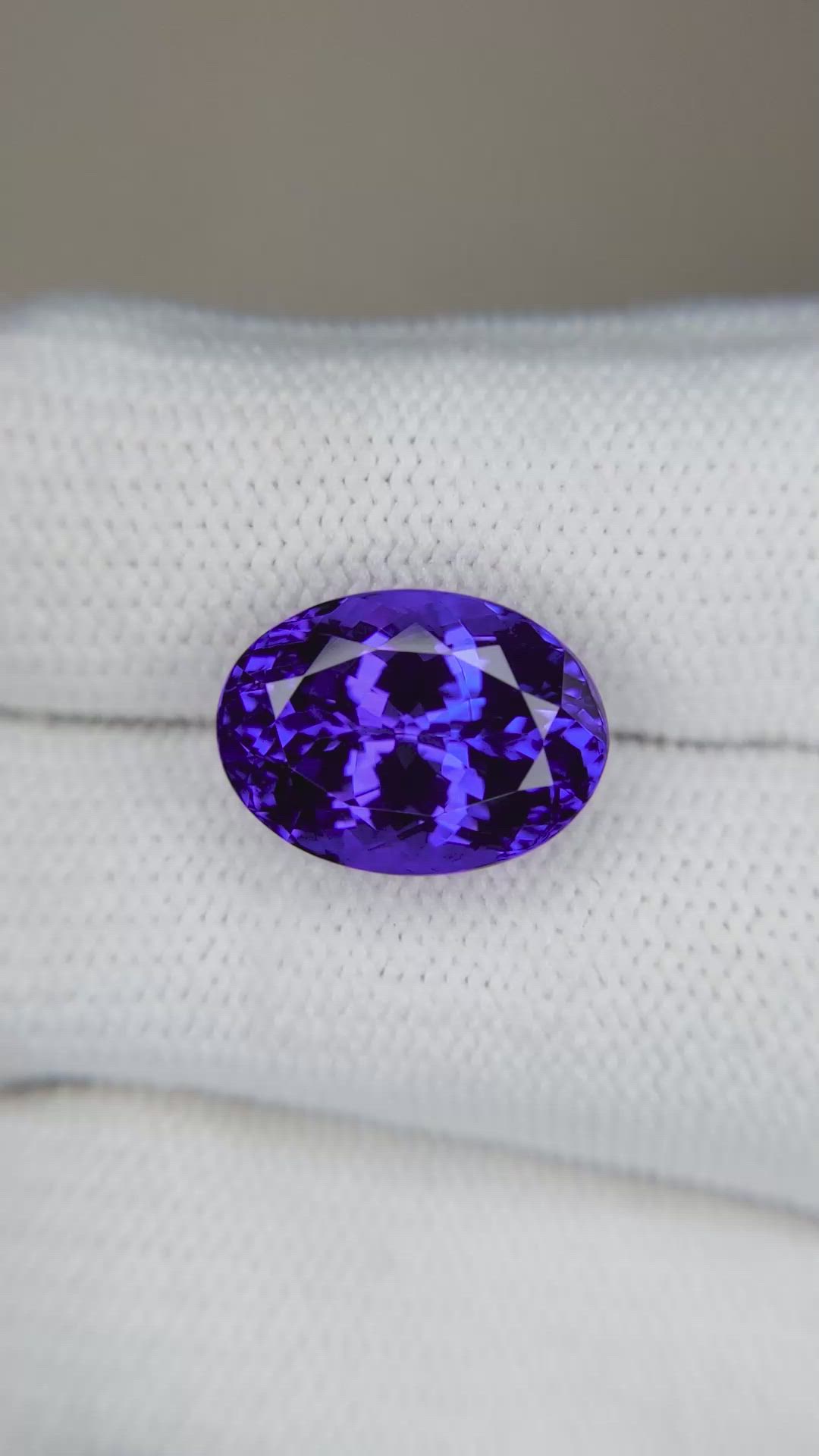 8.06 Ct. Violetish Blue Tanzanite from Tanzania Size Video