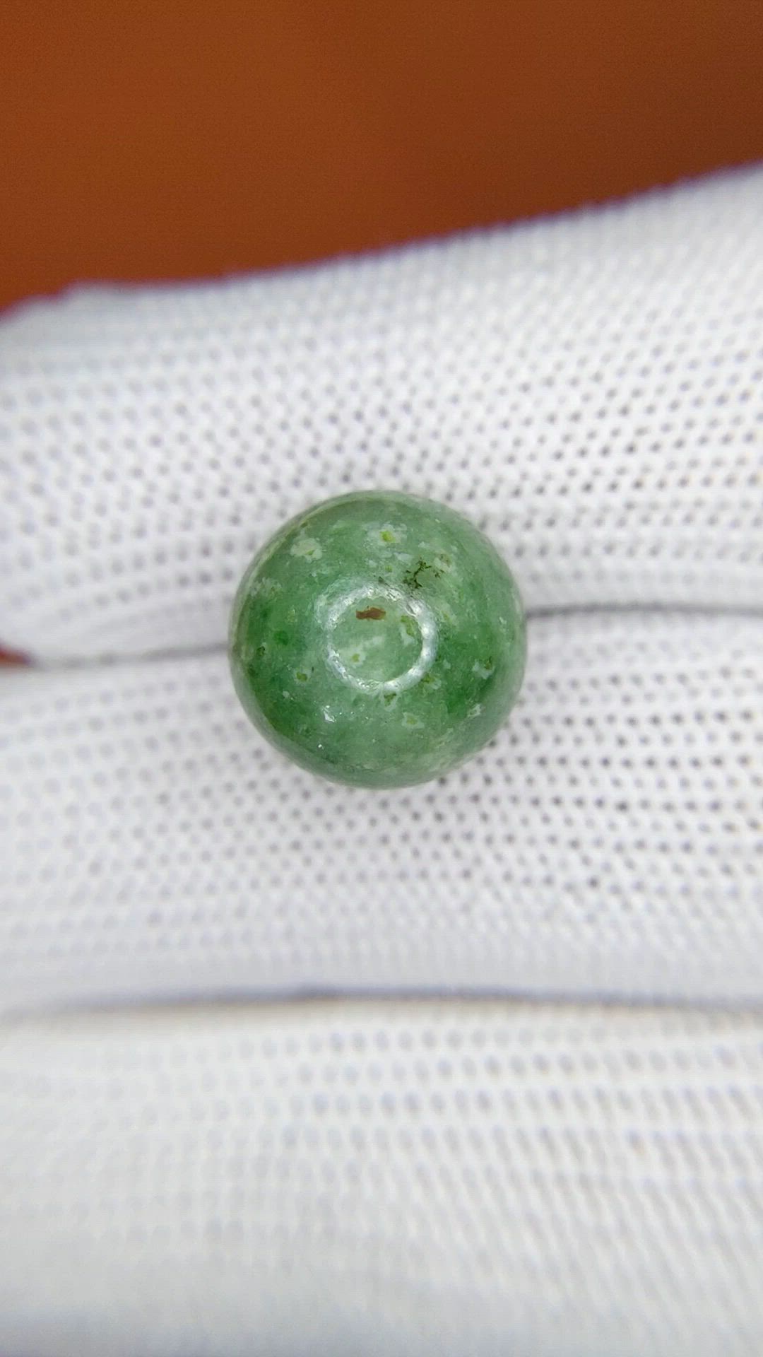 13.15 Ct. Green Jade from Burma (Myanmar) Size Video