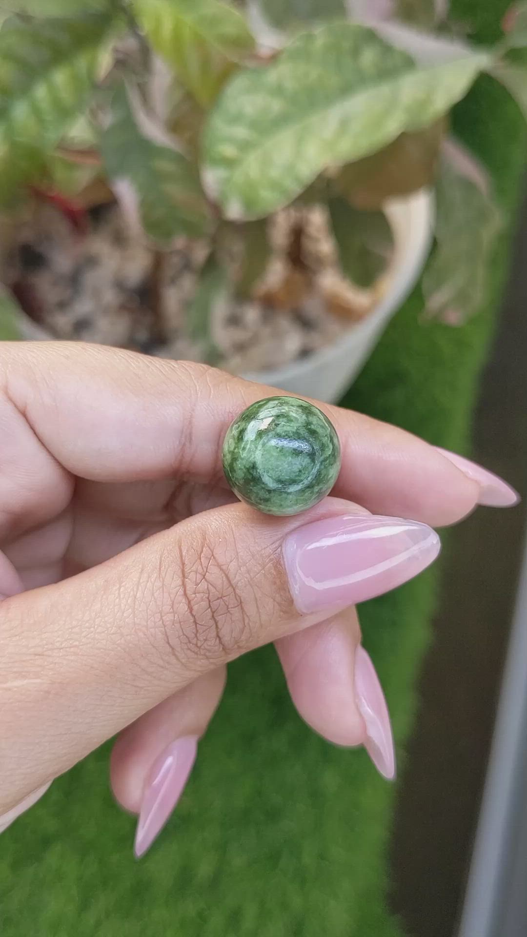 23.94 Ct. Green Jade from Burma (Myanmar) Size Video
