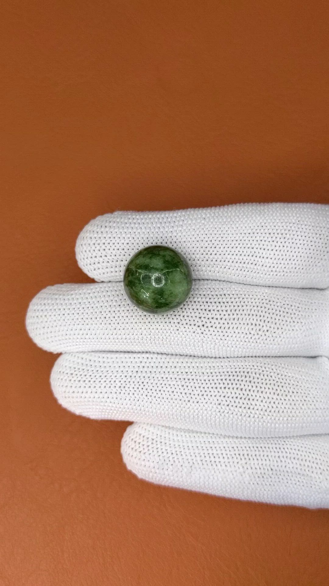 23.94 Ct. Green Jade from Burma (Myanmar) Size Video