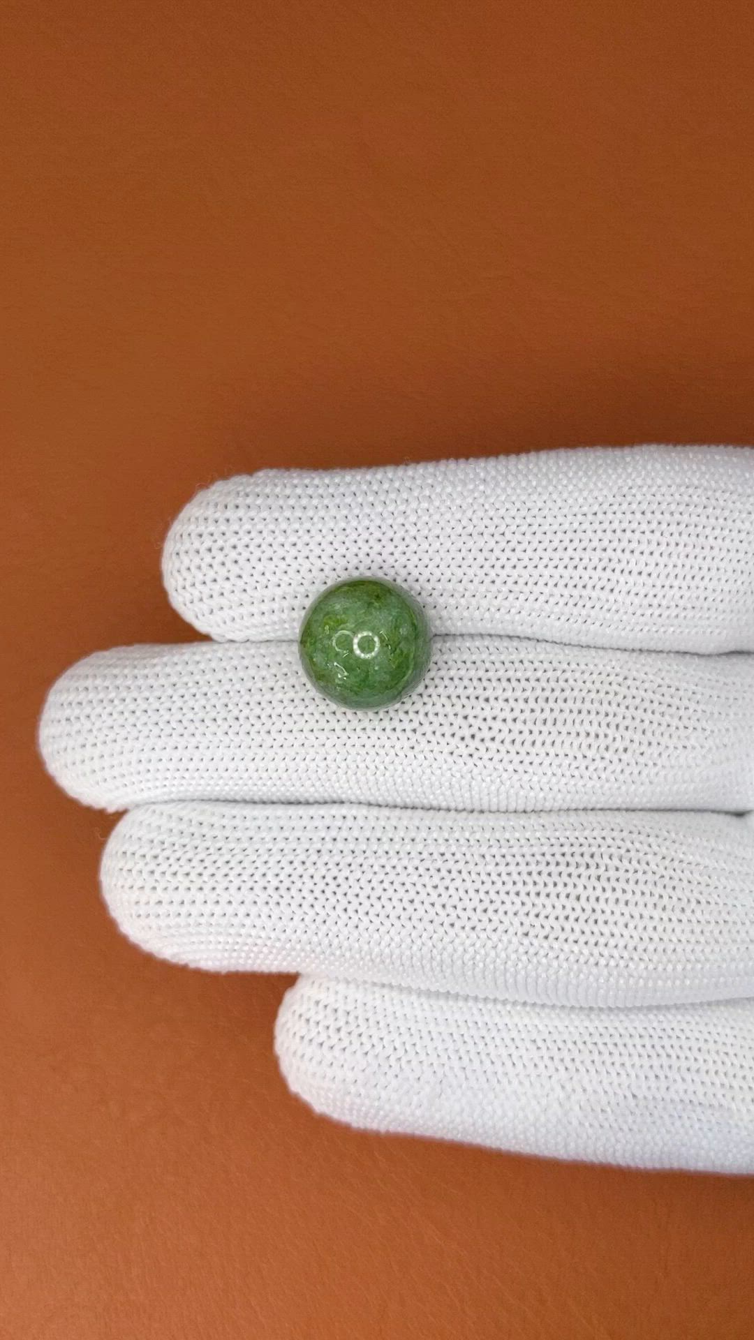 13.14 Ct. Yellowish Green Jade from Burma (Myanmar) Size Video