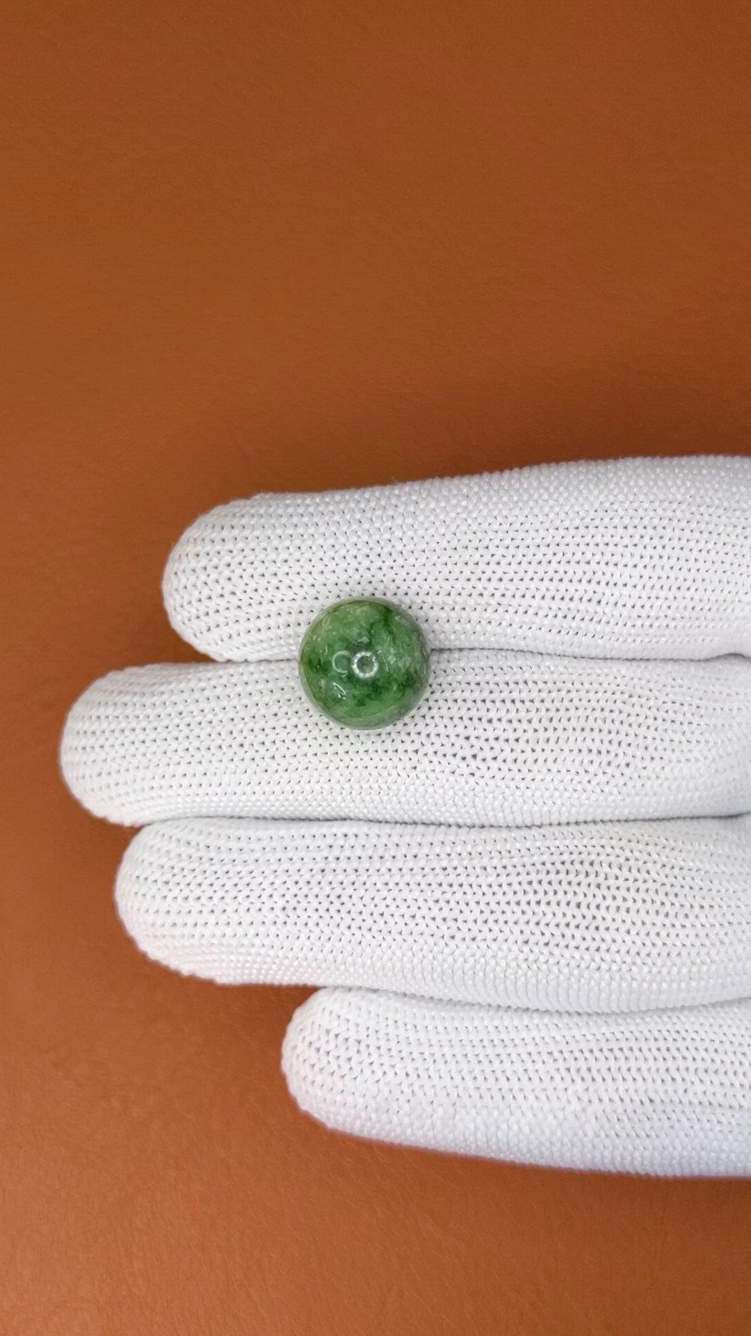 13.13 Ct. Green Jade from Burma (Myanmar) Size Video