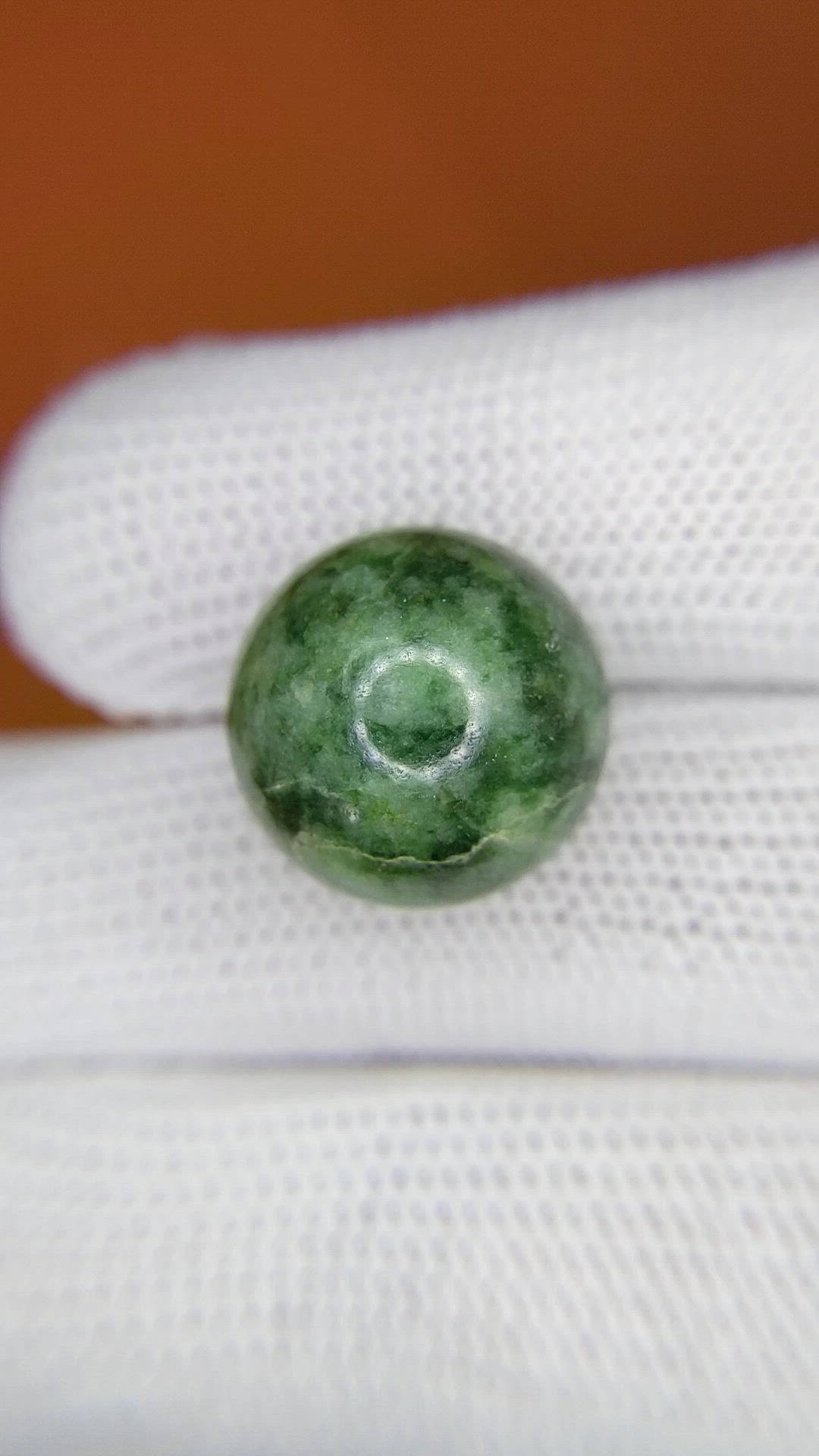 25.37 Ct. Green Jade from Burma (Myanmar) Size Video