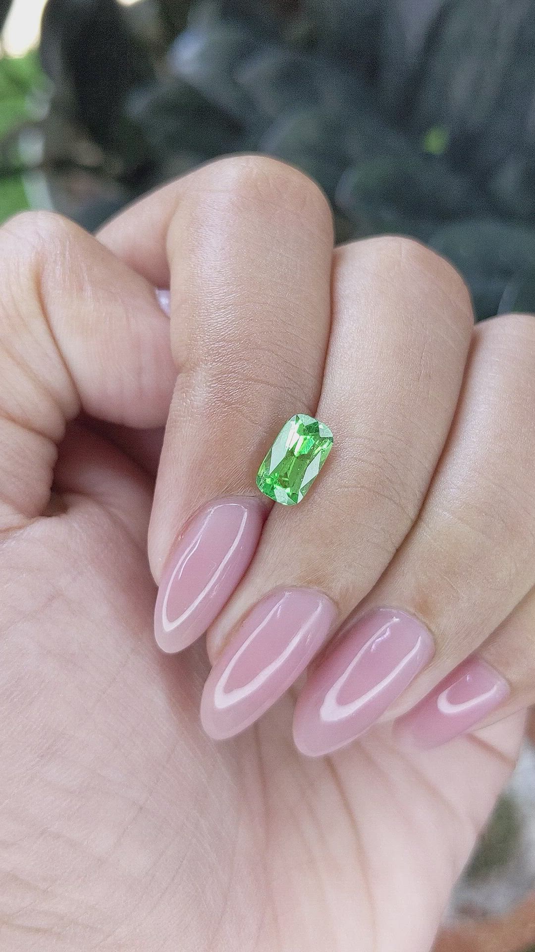 1.50 Ct. Tsavorite Garnet from Tanzania Size Video
