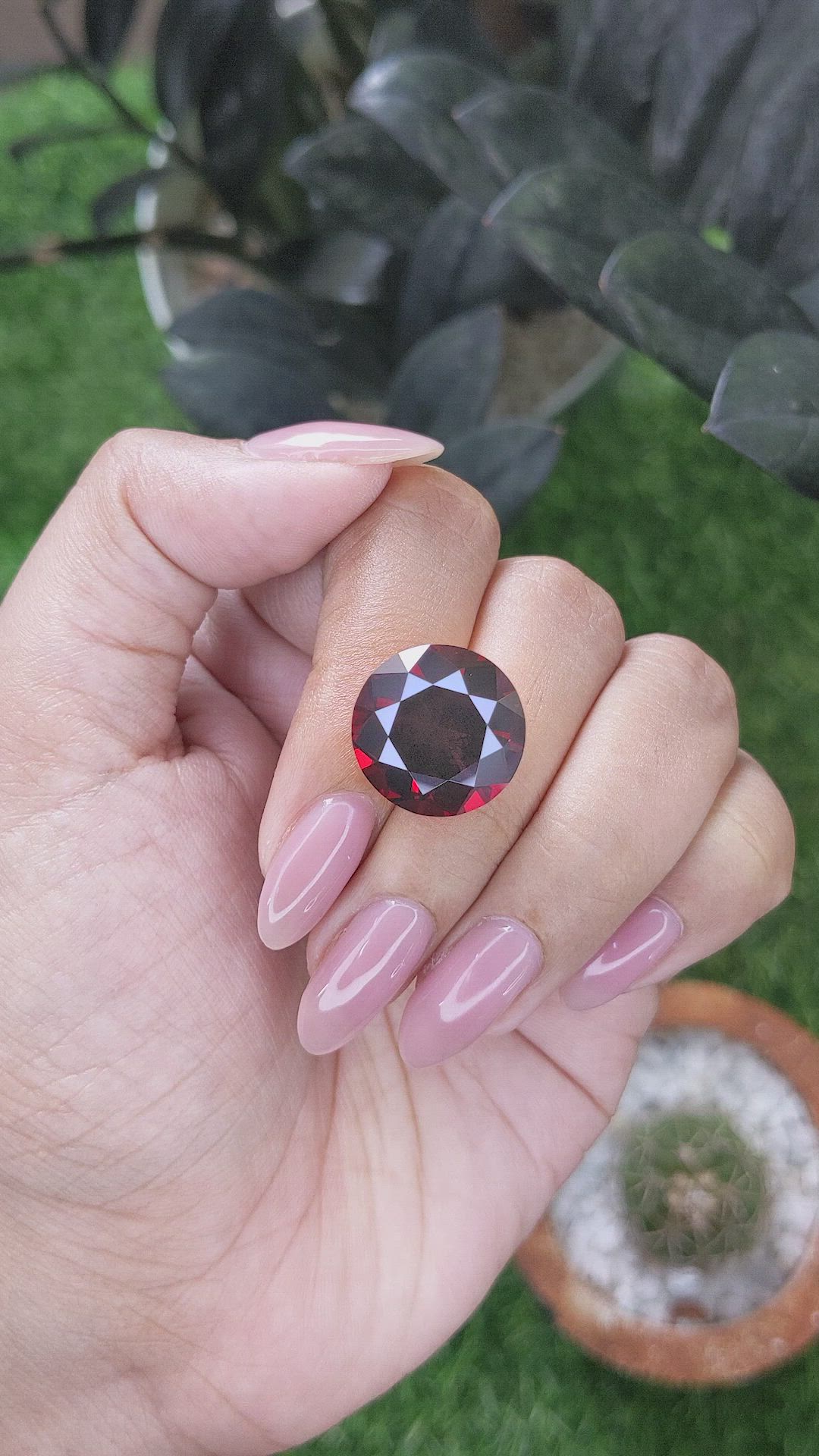19.33 Ct. Red Garnet from Ceylon (Sri Lanka) Size Video