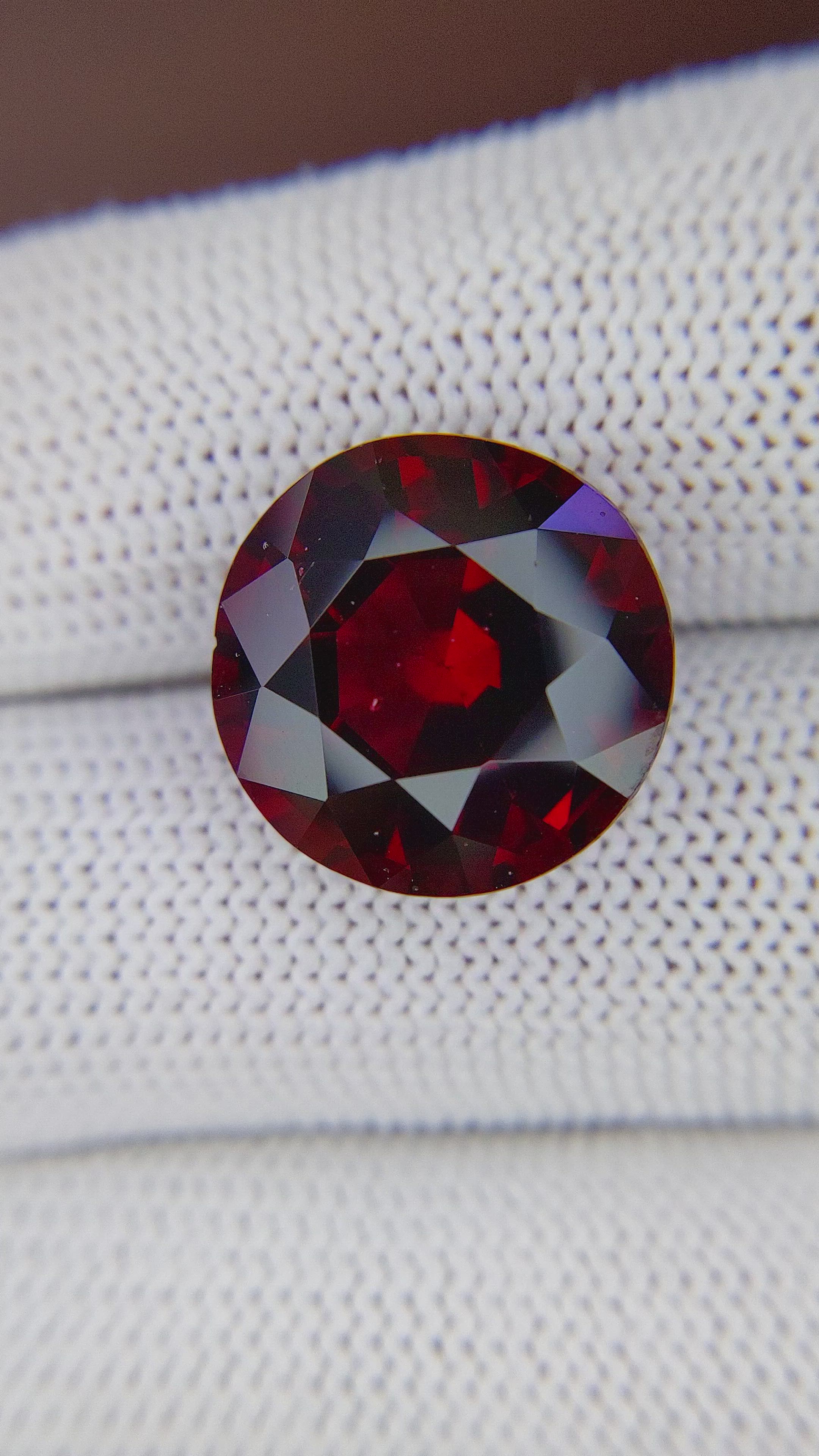 16.79 Ct. Red Garnet from Ceylon (Sri Lanka) Size Video