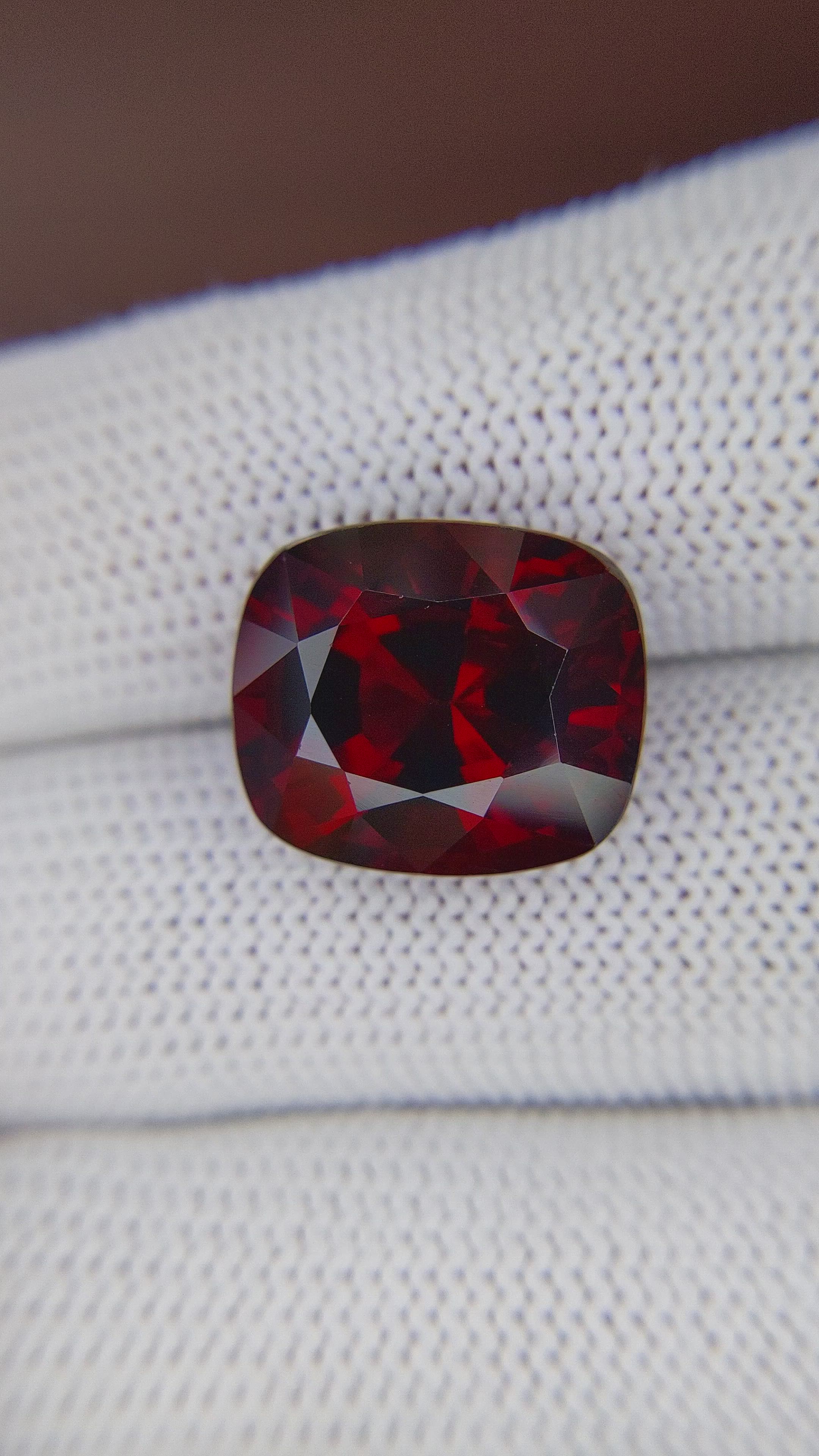 15.29 Ct. Red Garnet from Ceylon (Sri Lanka) Size Video