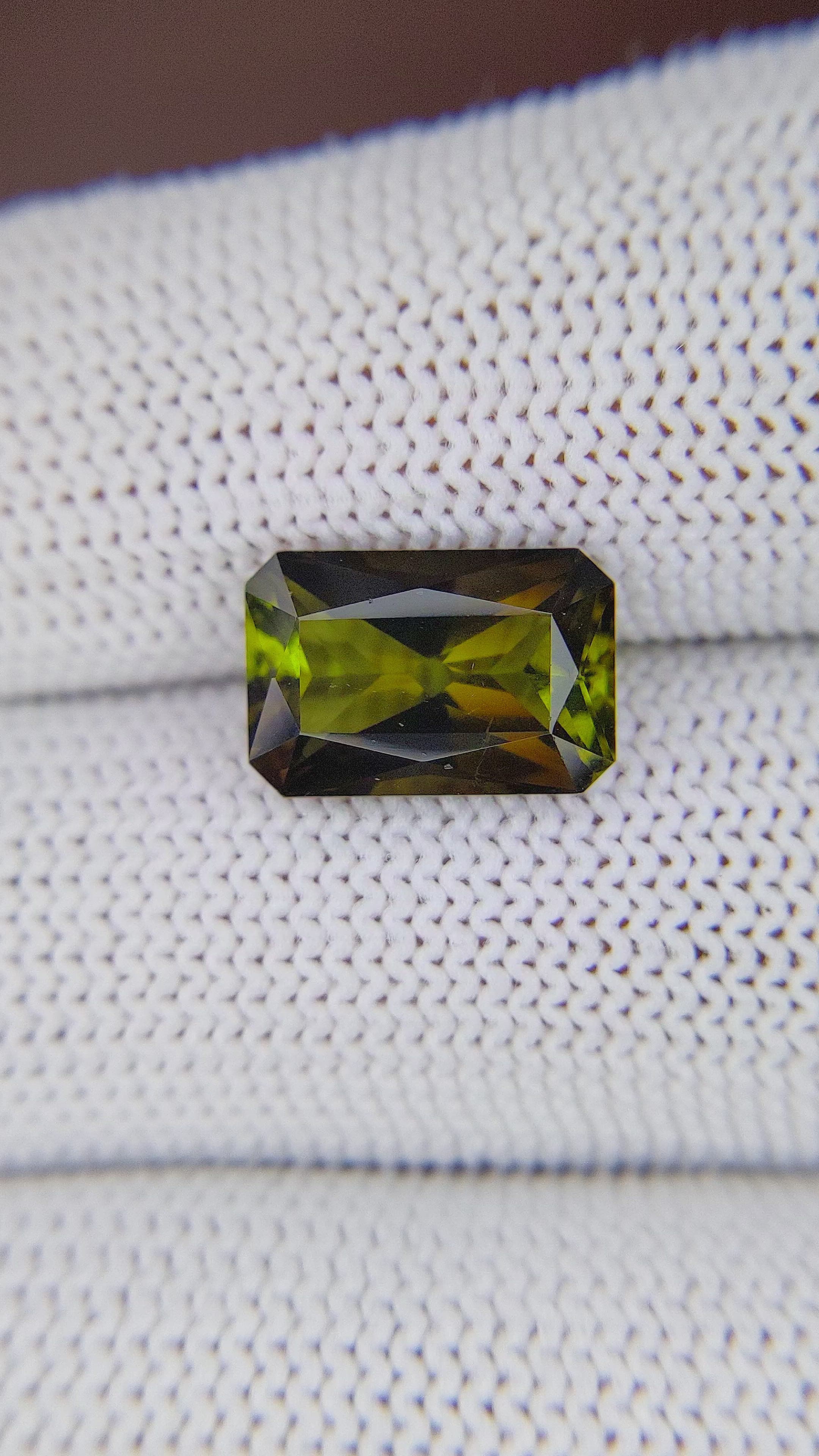 3.82 Ct. Yellowish Green Tourmaline from Ceylon (Sri Lanka) Size Video