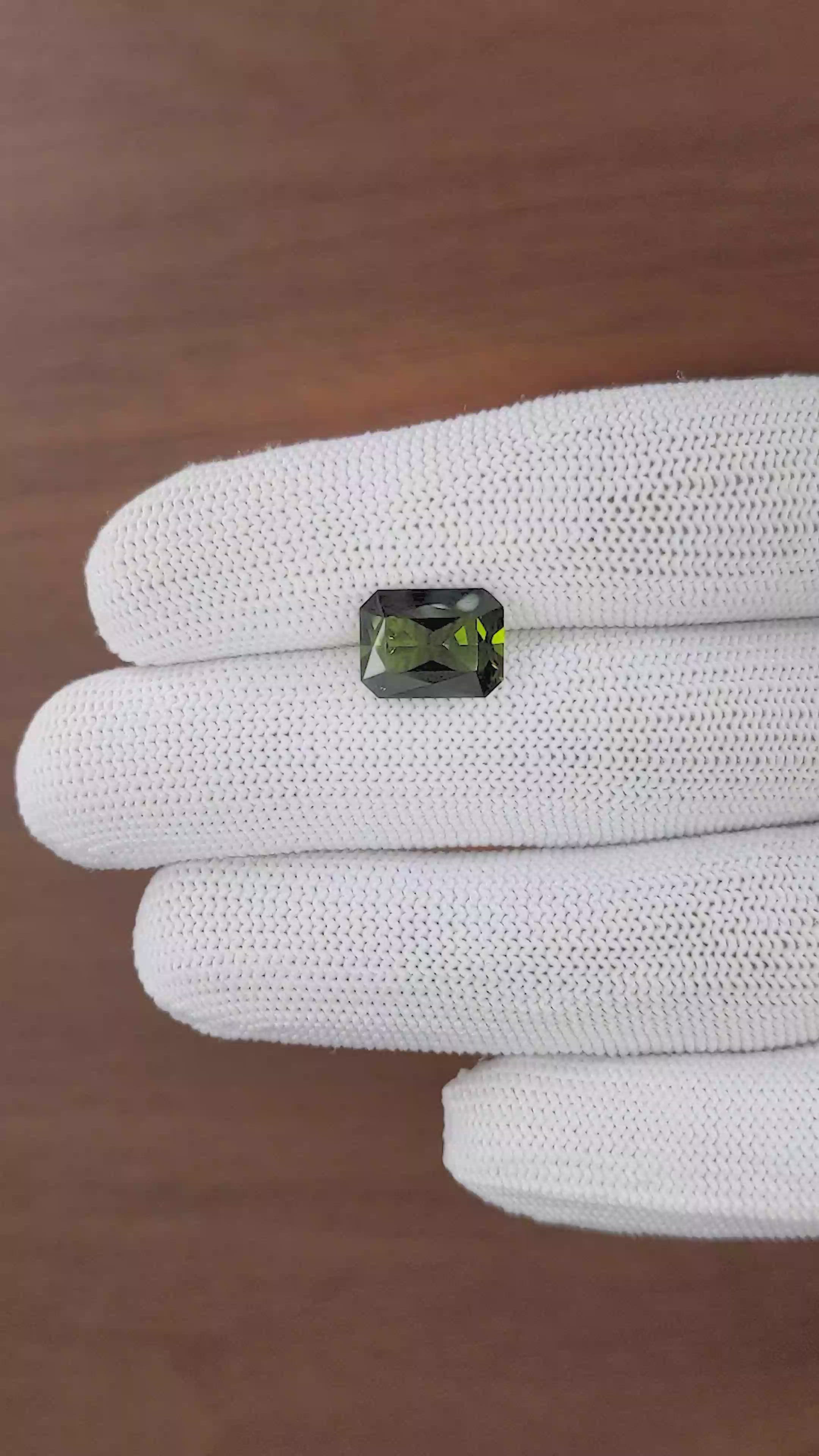 4.00 Ct. Green Tourmaline from Ceylon (Sri Lanka) Size Video