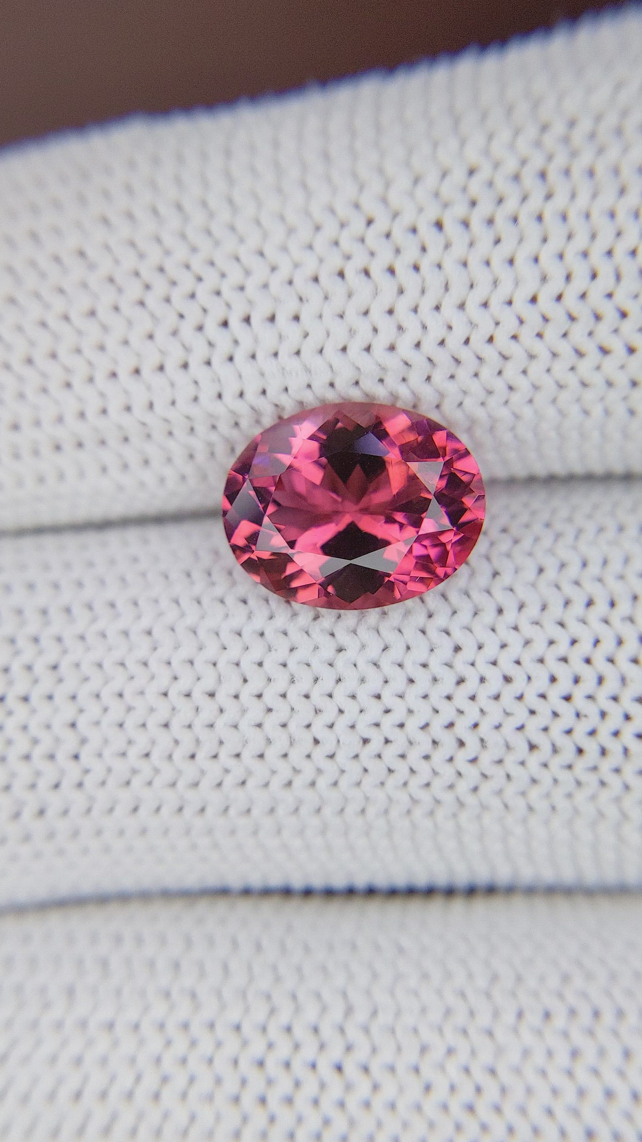 3.25 Ct. Brownish Pink Tourmaline from Ceylon (Sri Lanka) Size Video