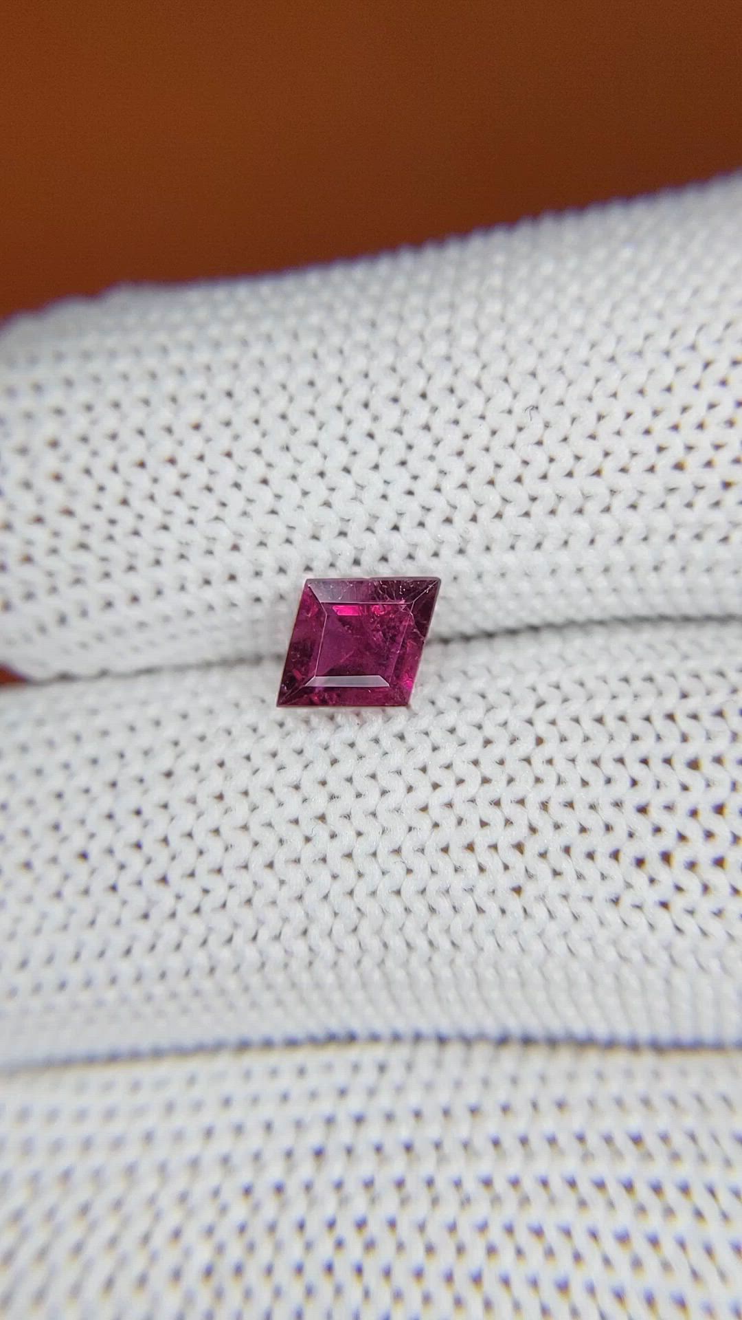 0.74 Ct. Pinkish Purple Rhodolite Garnet from Ceylon (Sri Lanka) Size Video