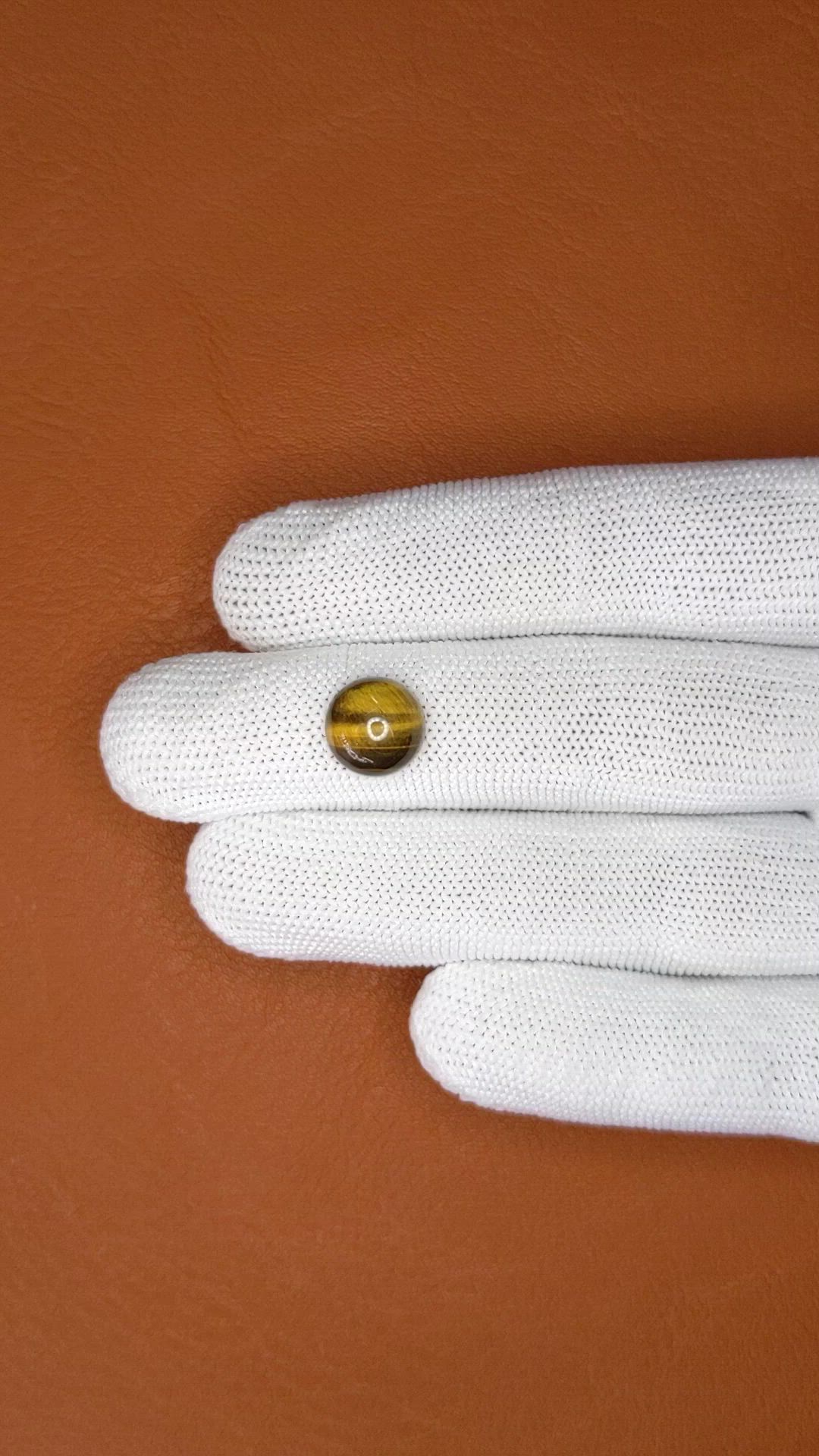 4.09 Ct. Cabochon Tiger's Eye from Ceylon (Sri Lanka) Size Video