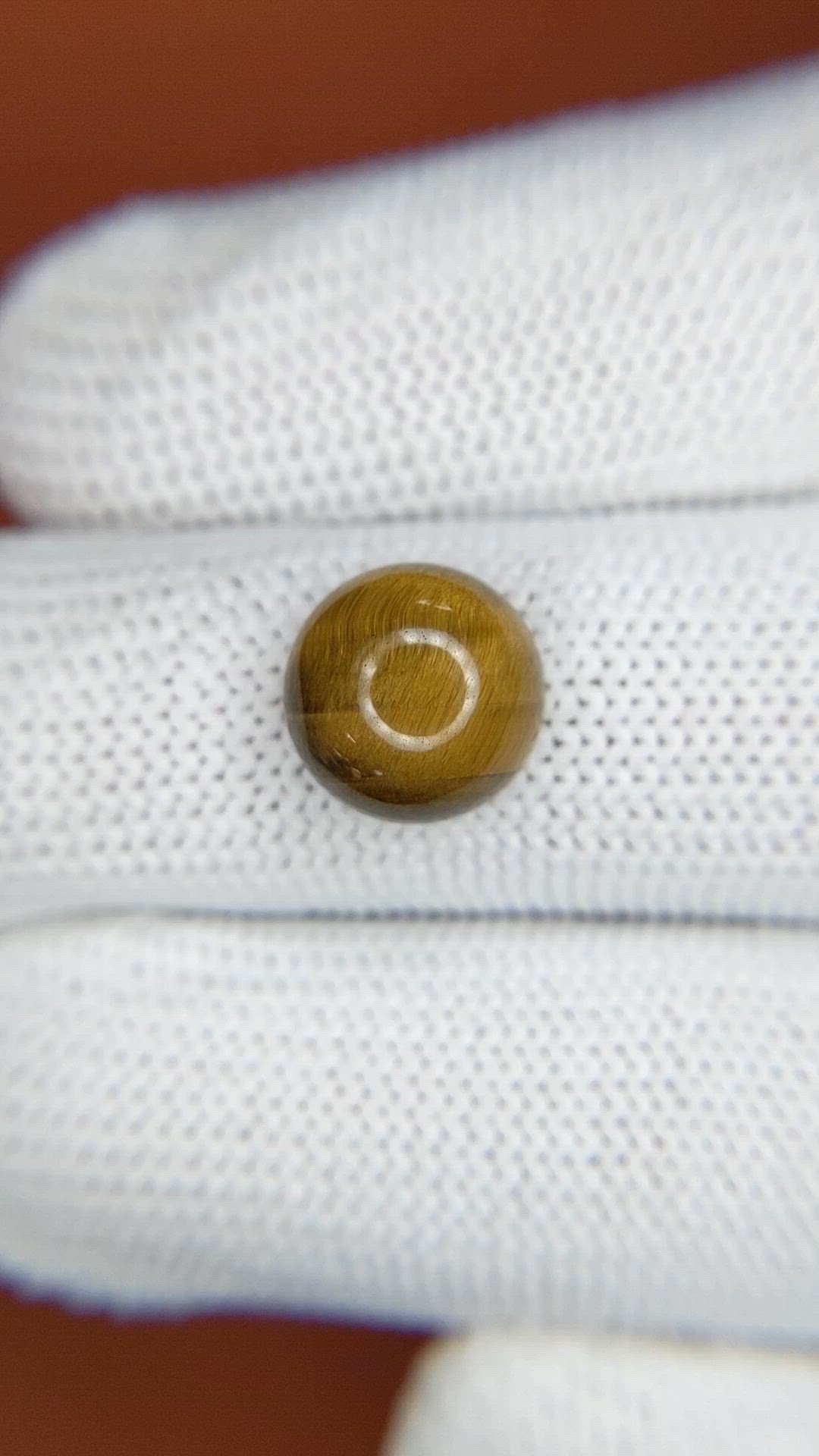 4.44 Ct. Cabochon Tiger's Eye from Ceylon (Sri Lanka) Size Video