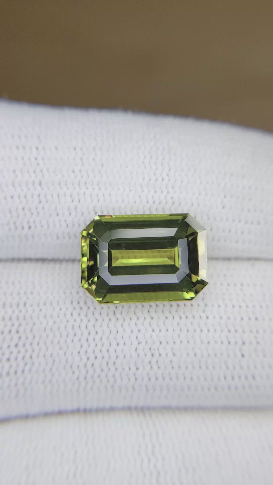8.54 Ct. Yellowish Green Chrysoberyl from Ceylon (Sri Lanka) Size Video