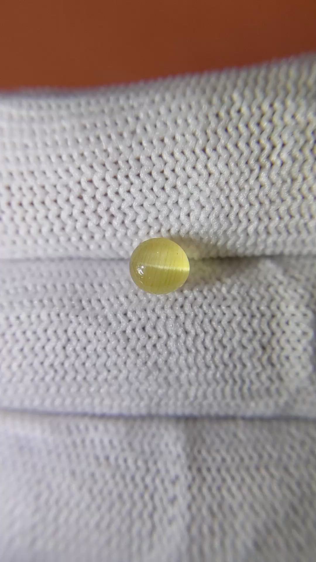 0.98 Ct. Yellow Cabochon Chrysoberyl from Ceylon (Sri Lanka) Size Video