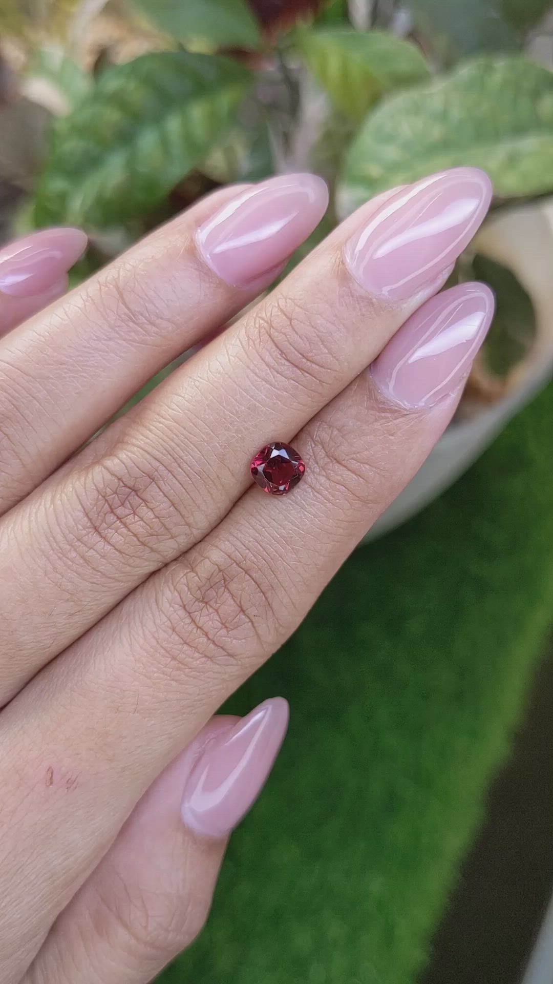 1.00 Ct. Red Garnet from Ceylon (Sri Lanka) Size Video