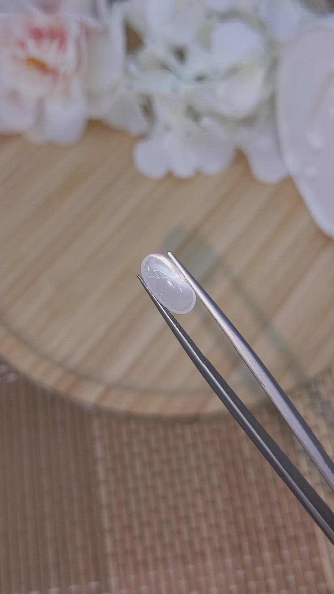 2.24 Ct. White Cabochon Moonstone from Ceylon (Sri Lanka) Size Video