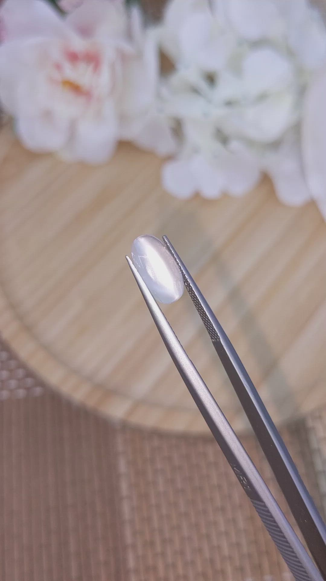 2.62 Ct. White Cabochon Moonstone from Ceylon (Sri Lanka) Size Video