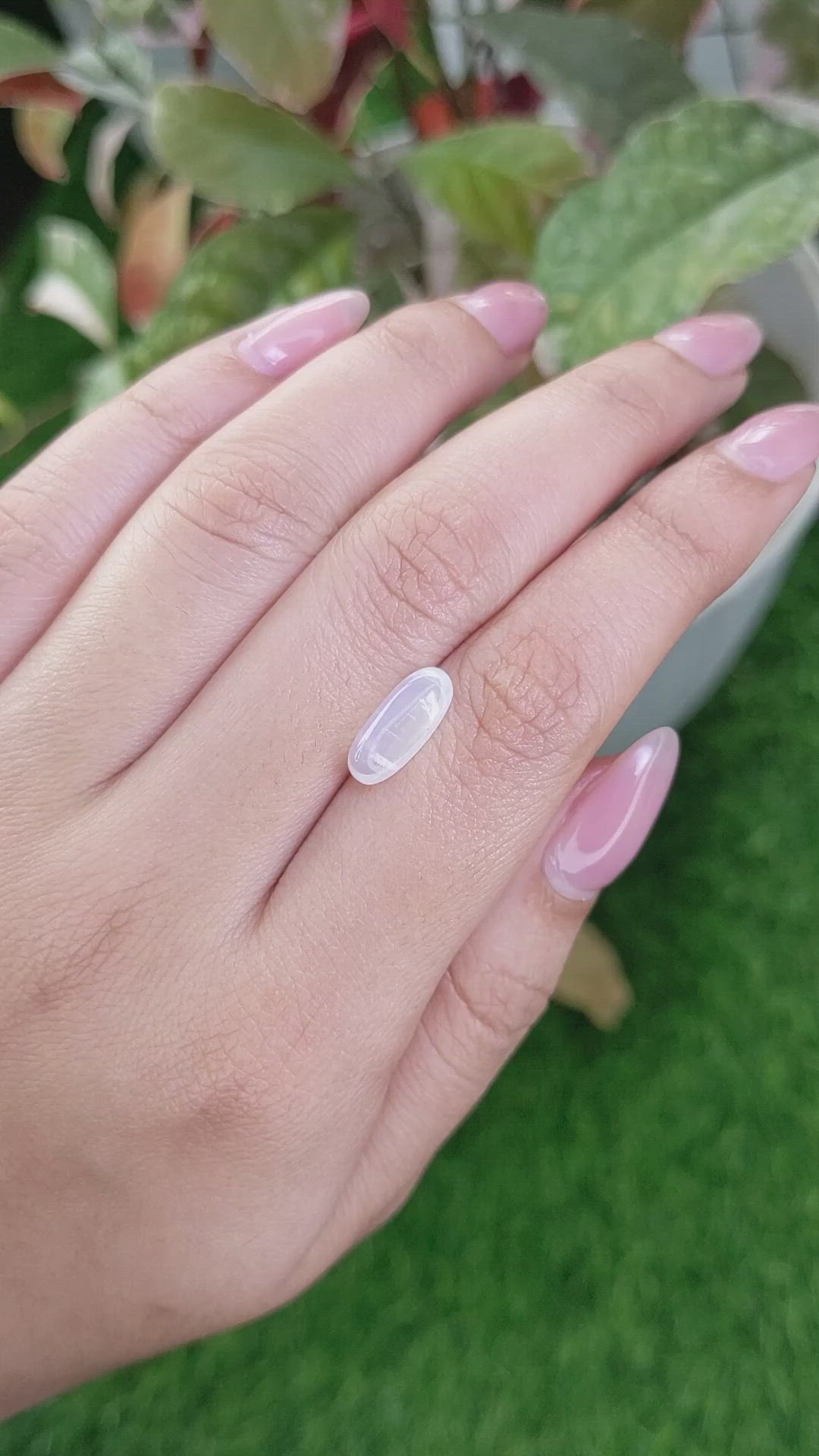 2.35 Ct. White Cabochon Moonstone from Ceylon (Sri Lanka) Size Video