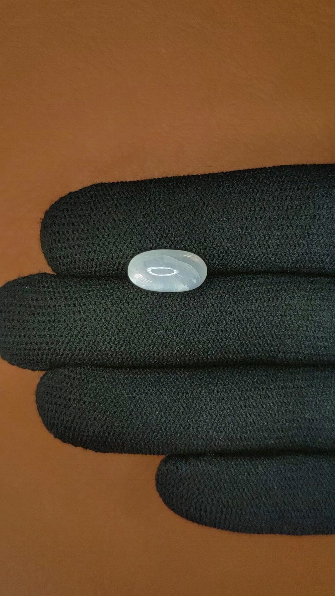 4.15 Ct. White Cabochon Moonstone from Ceylon (Sri Lanka) Size Video