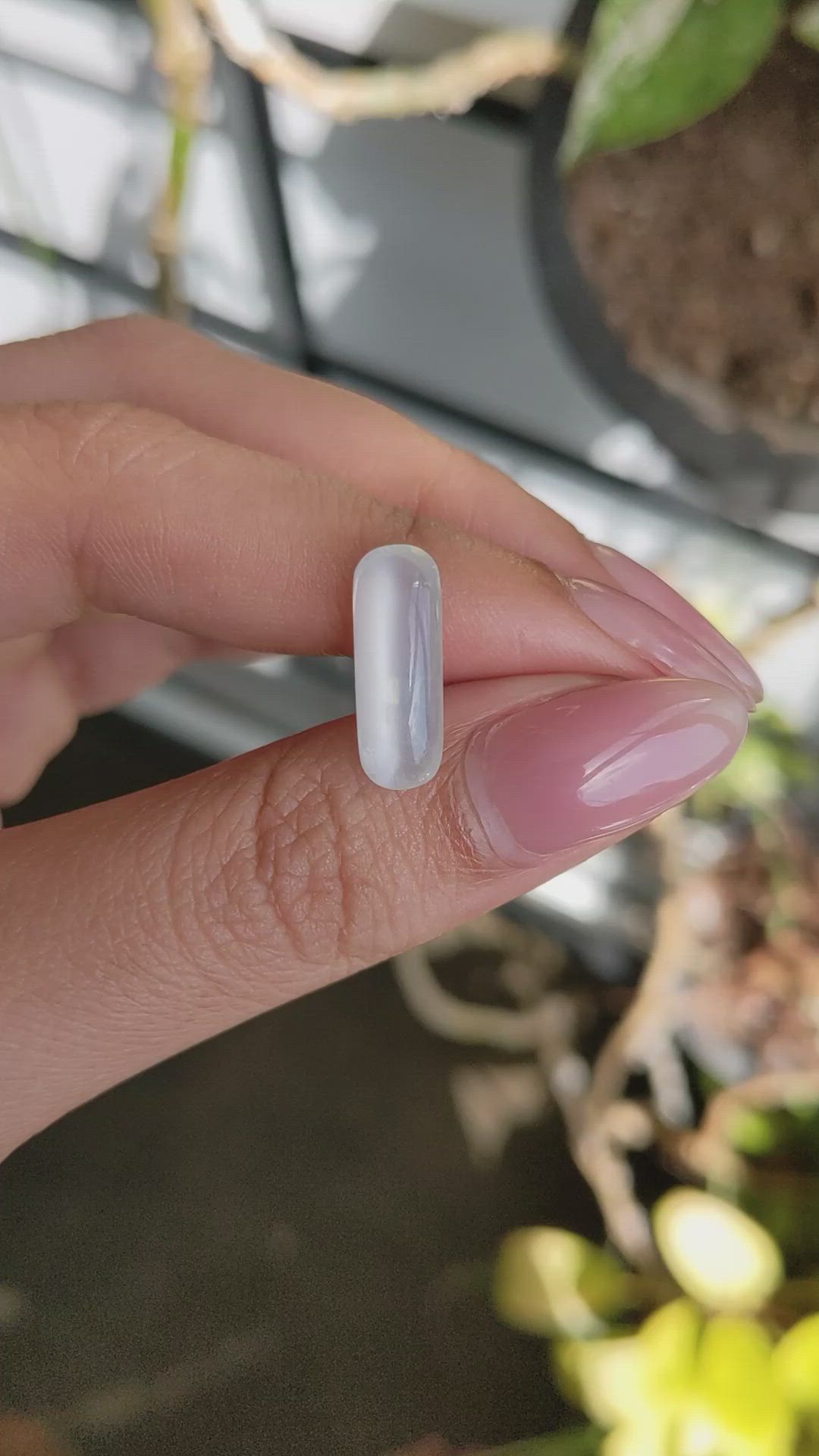 4.62 Ct. White Cabochon Moonstone from Ceylon (Sri Lanka) Size Video