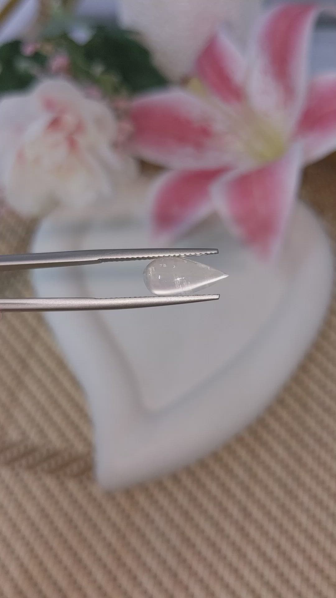 2.54 Ct. White Cabochon Moonstone from Ceylon (Sri Lanka) Size Video
