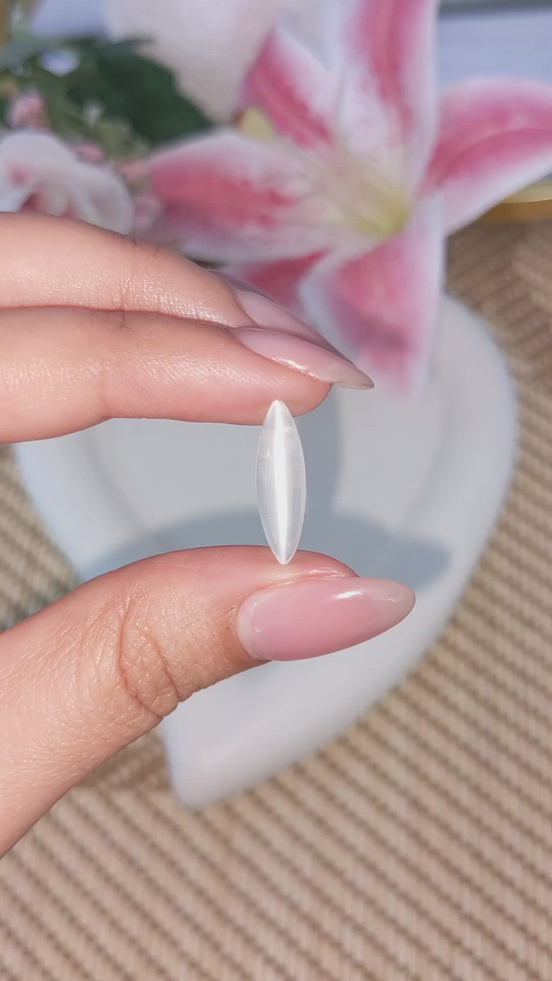 3.28 Ct. White Cabochon Moonstone from Ceylon (Sri Lanka) Size Video