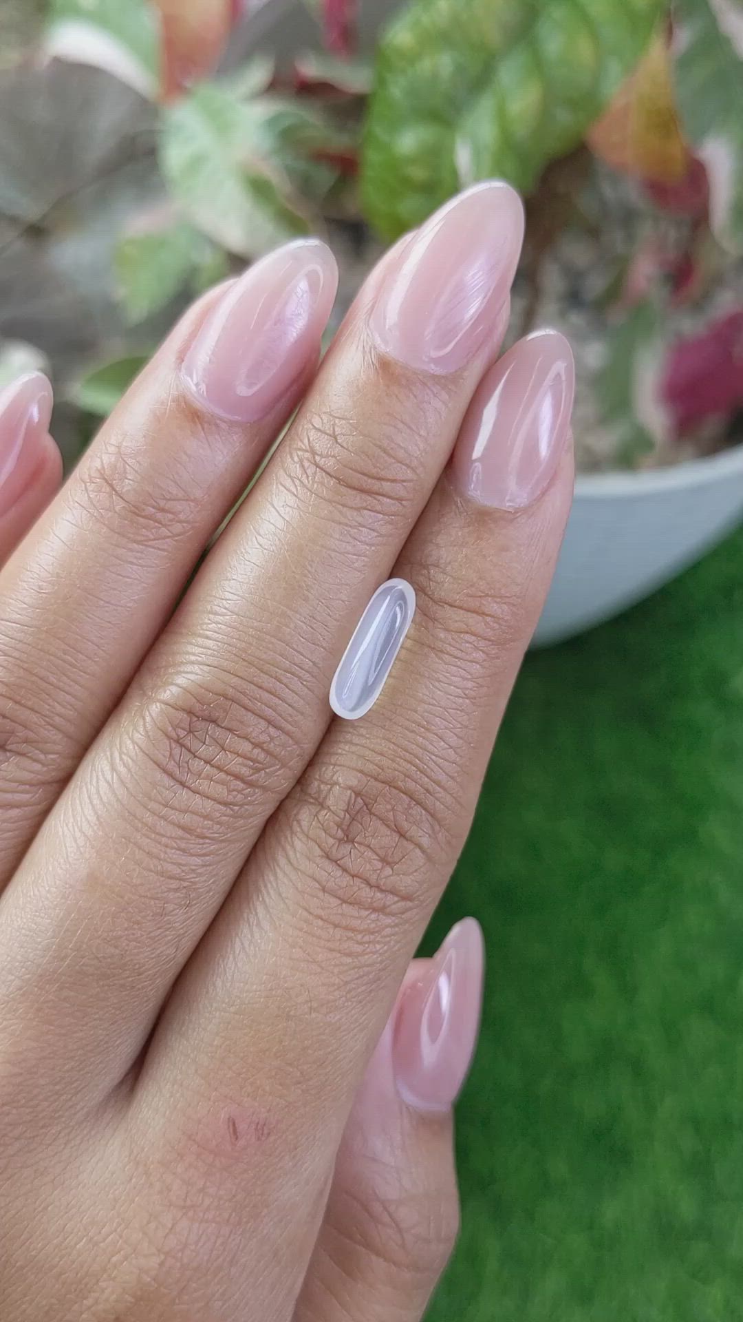 1.71 Ct. White Cabochon Moonstone from Ceylon (Sri Lanka) Size Video
