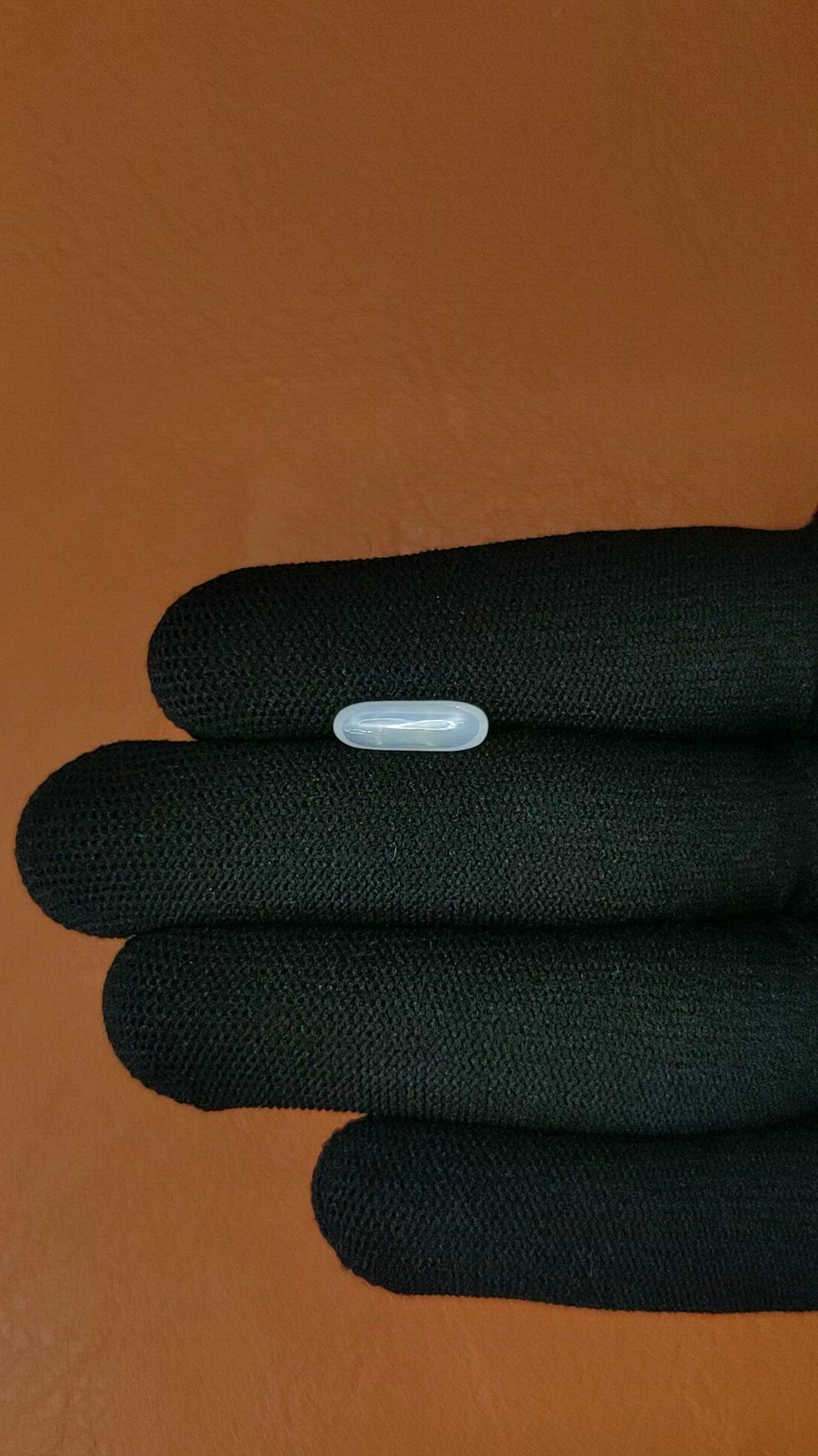 1.71 Ct. White Cabochon Moonstone from Ceylon (Sri Lanka) Size Video