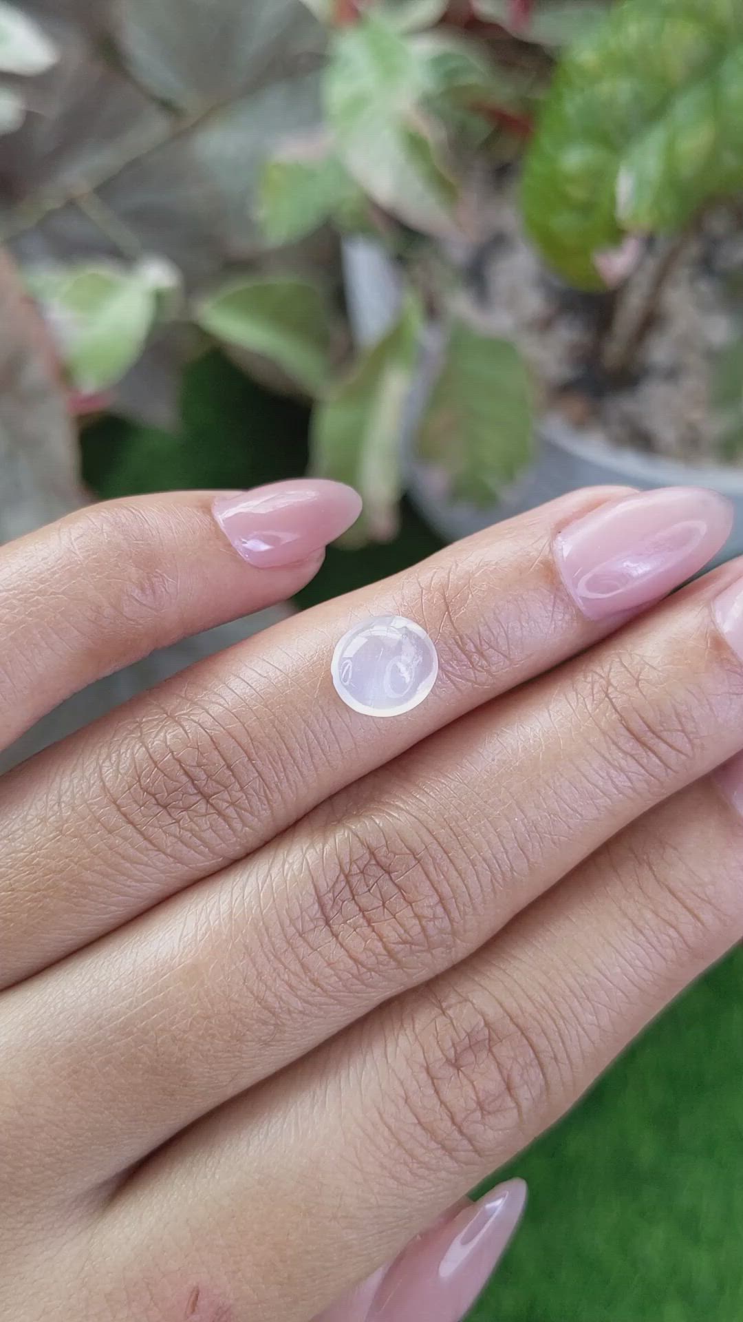 1.70 Ct. White Cabochon Moonstone from Ceylon (Sri Lanka) Size Video