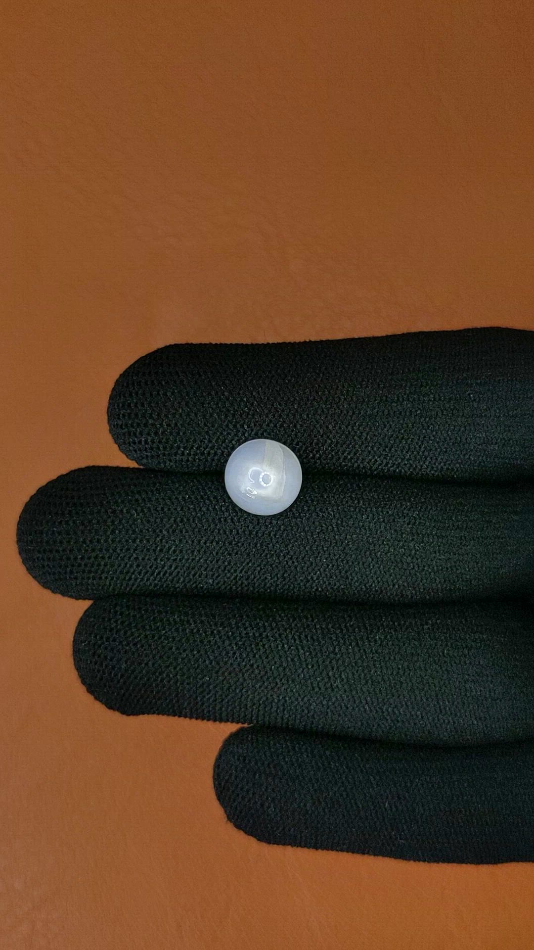 3.08 Ct. White Cabochon Moonstone from Ceylon (Sri Lanka) Size Video