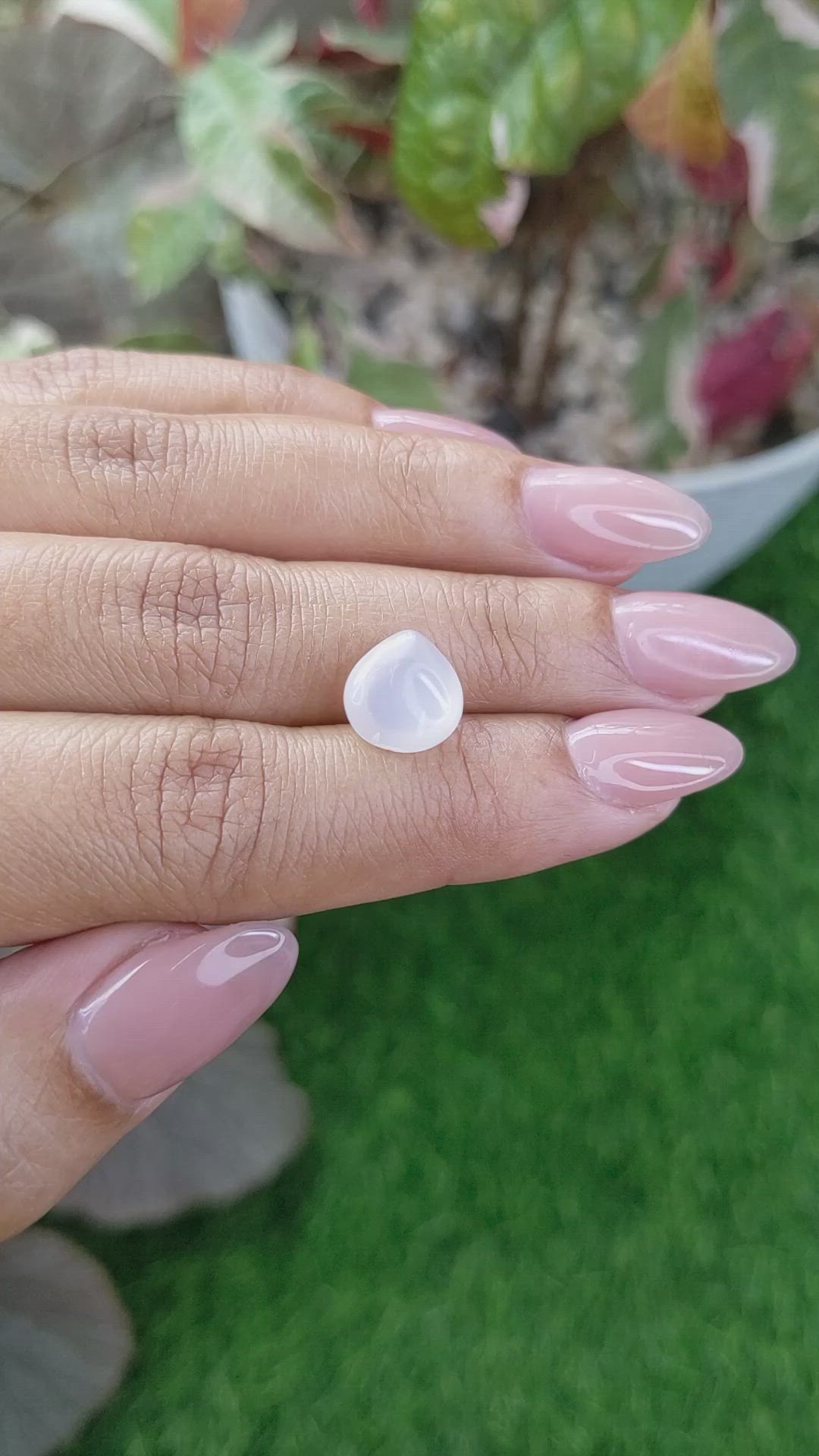 3.79 Ct. White Cabochon Moonstone from Ceylon (Sri Lanka) Size Video