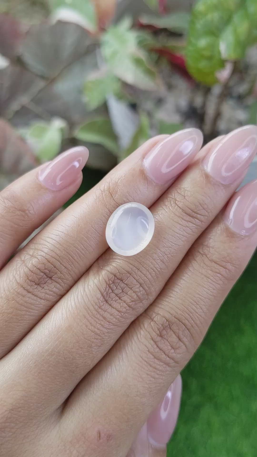 5.12 Ct. White Cabochon Moonstone from Ceylon (Sri Lanka) Size Video