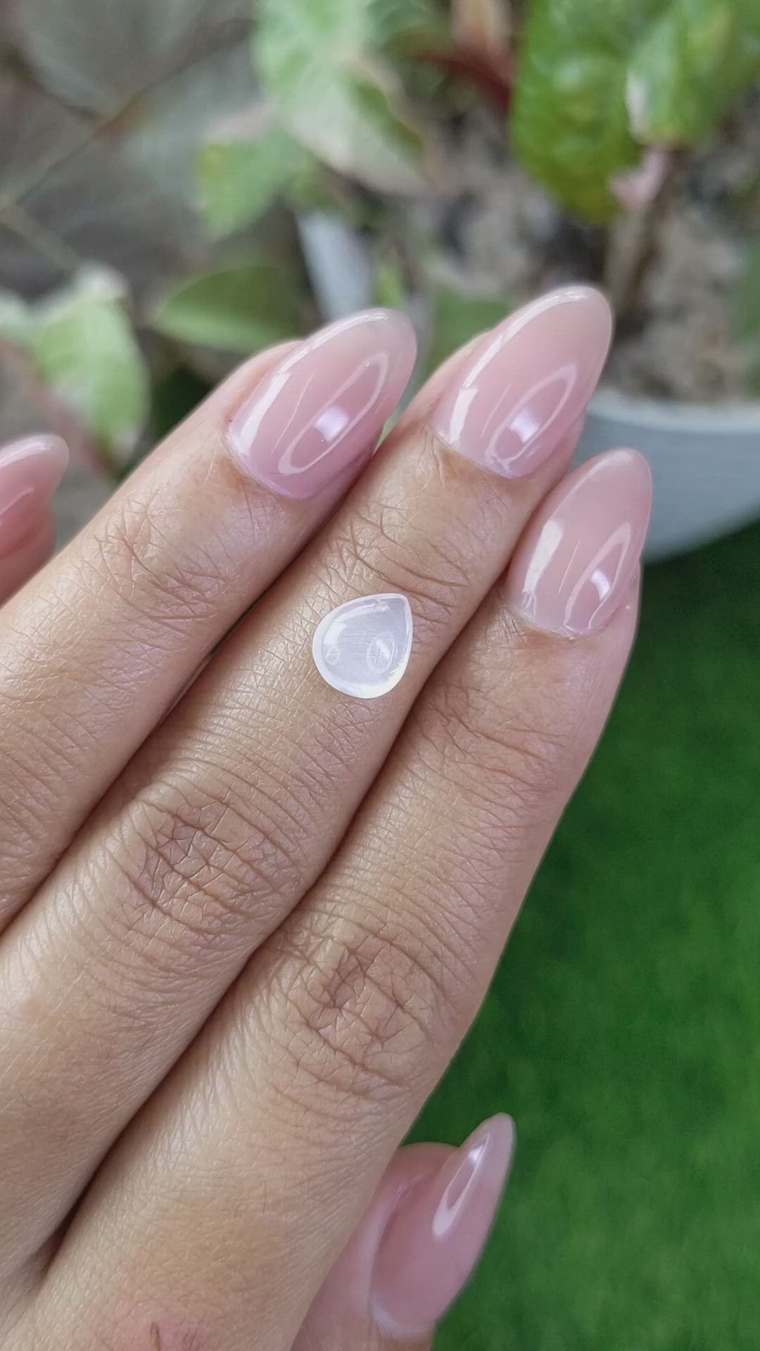 1.38 Ct. White Cabochon Moonstone from Ceylon (Sri Lanka) Size Video